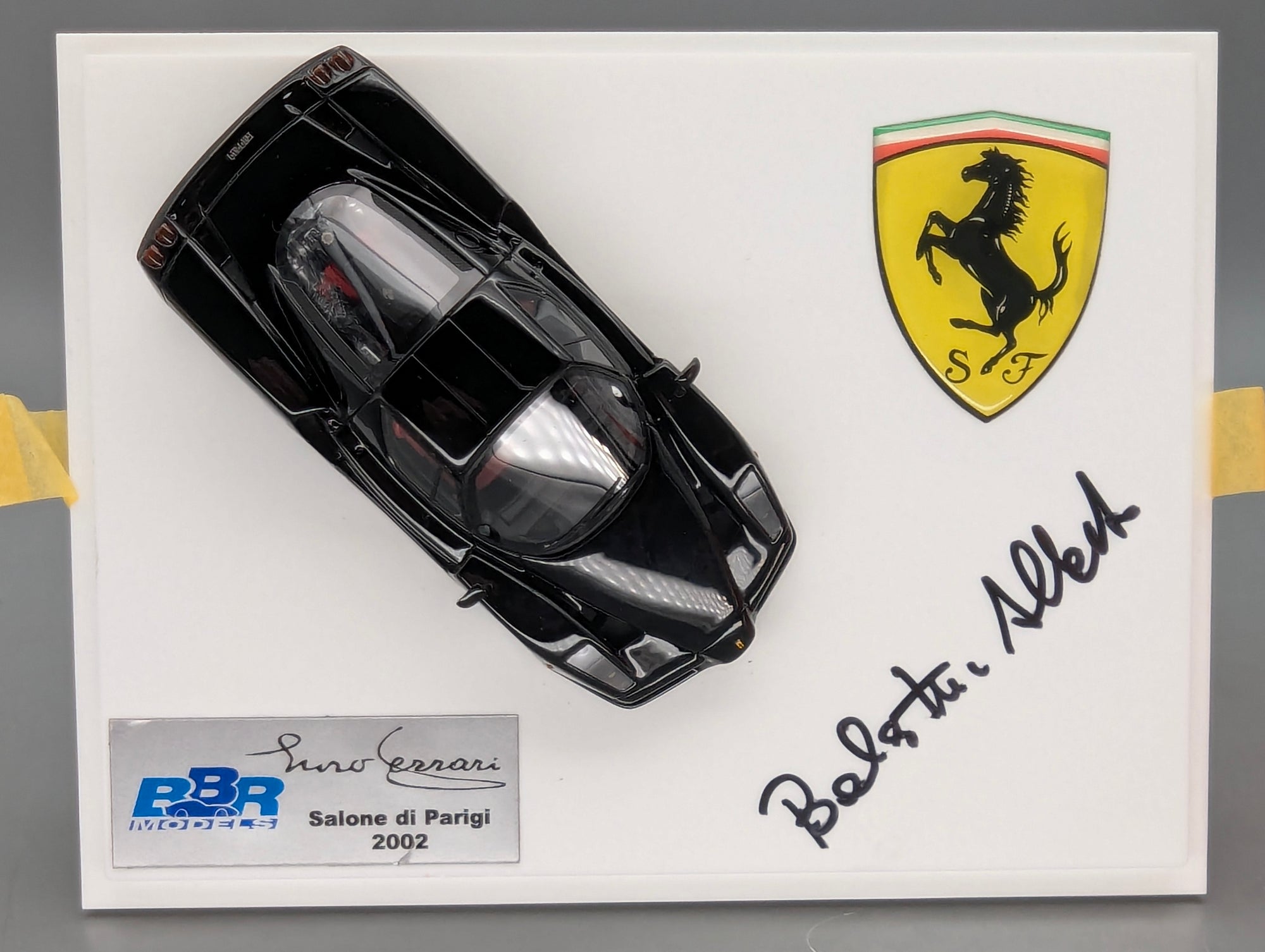 Modellautos 1:43 BBR Ferrari Enzo Salone di Parigi / Paris 2002 mit Vitrine und OVP