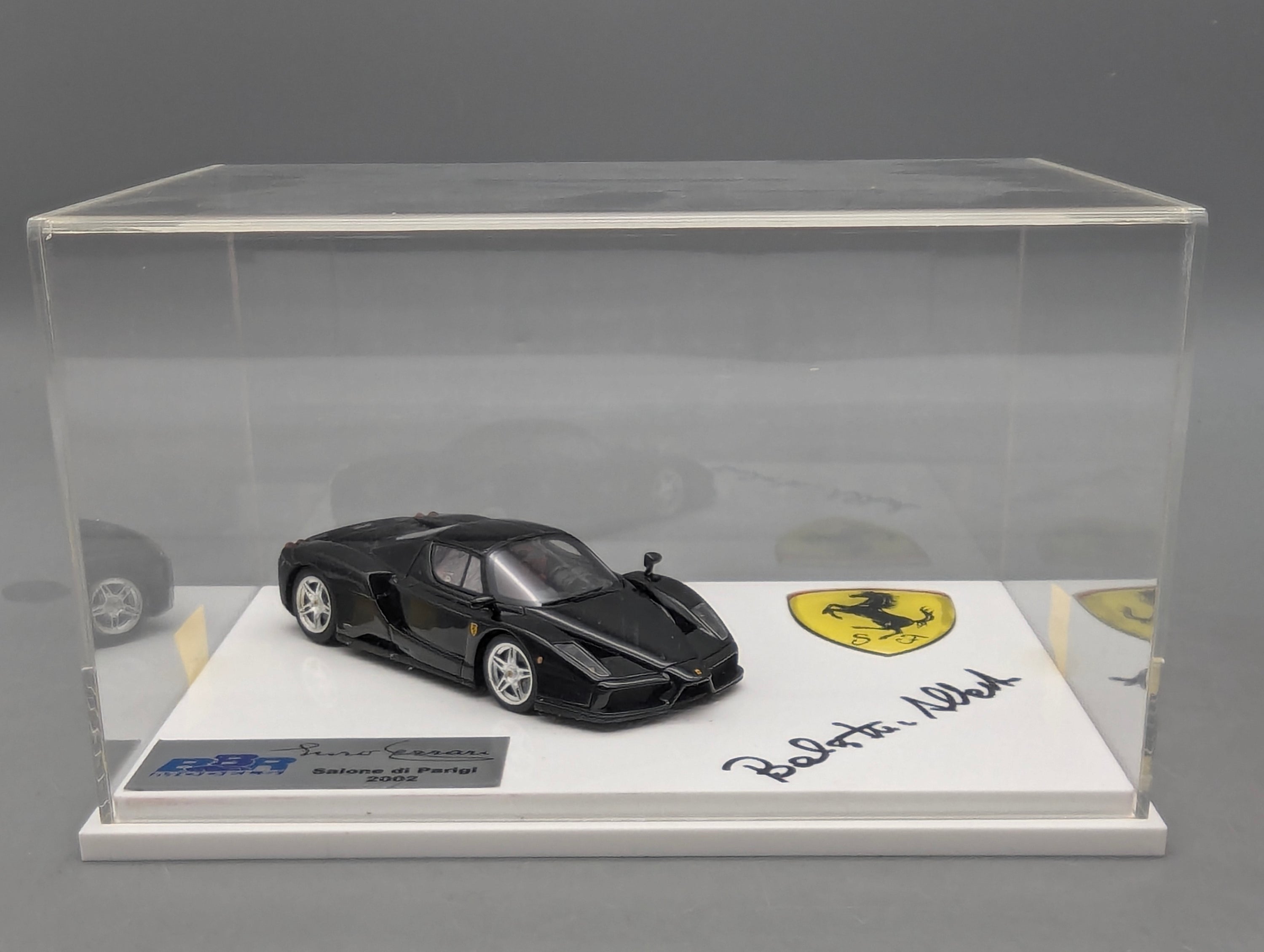 Modellautos 1:43 BBR Ferrari Enzo Salone di Parigi / Paris 2002 mit Vitrine und OVP