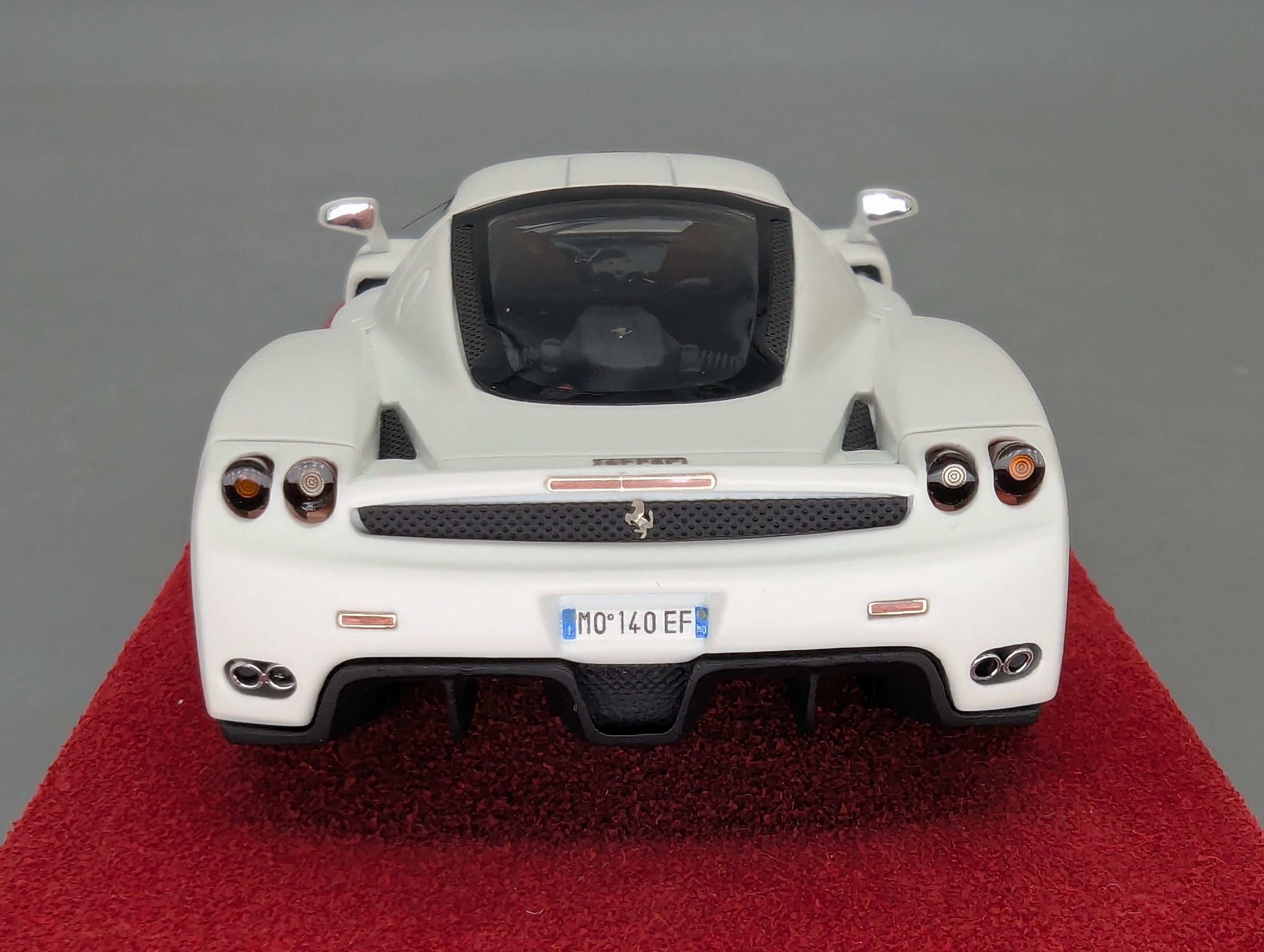 Modellautos 1:43 BBR Ferrari Enzo Special Version Ltd 13/20 mit Vitrine und OVP