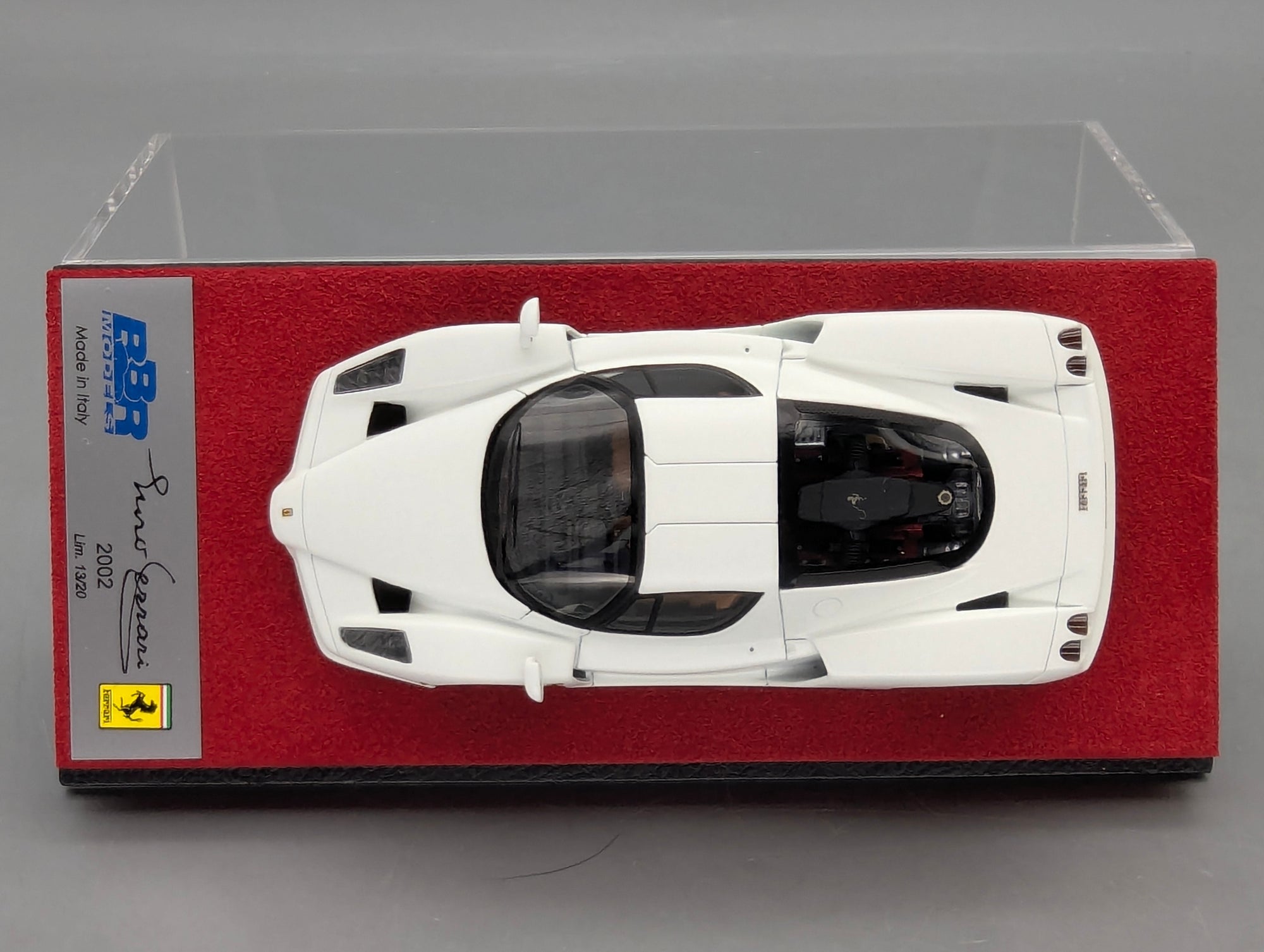 Modellautos 1:43 BBR Ferrari Enzo Special Version Ltd 13/20 mit Vitrine und OVP