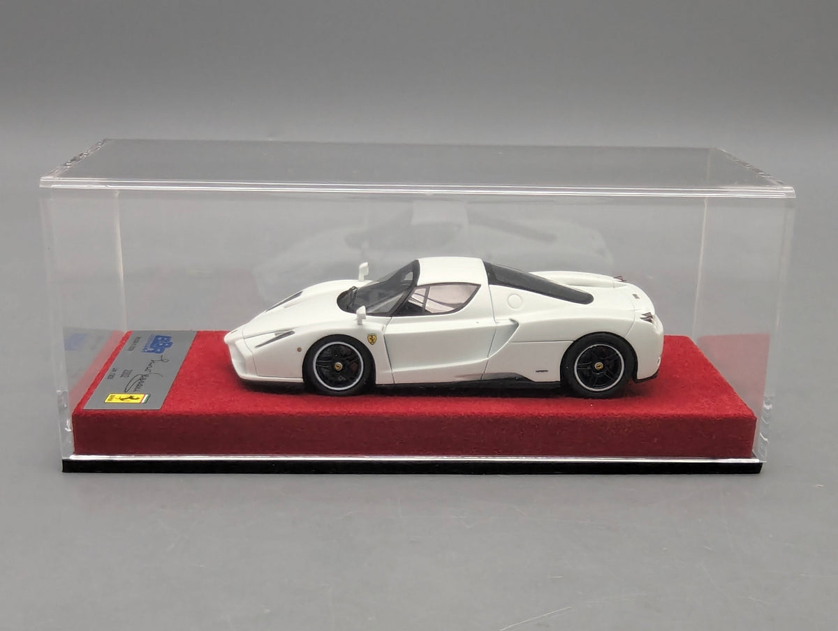 Modellautos 1:43 BBR Ferrari Enzo Special Version Ltd 13/20 mit Vitrine und OVP
