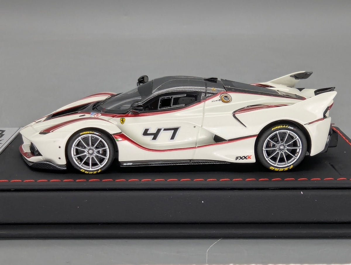 Modellautos 1:43 BBR Deluxe Ferrari FXX-K Gloss Avus White Car #47 Ltd 17/20 OVP