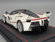 Modellautos 1:43 BBR Deluxe Ferrari FXX-K Gloss Avus White Car #47 Ltd 17/20 OVP