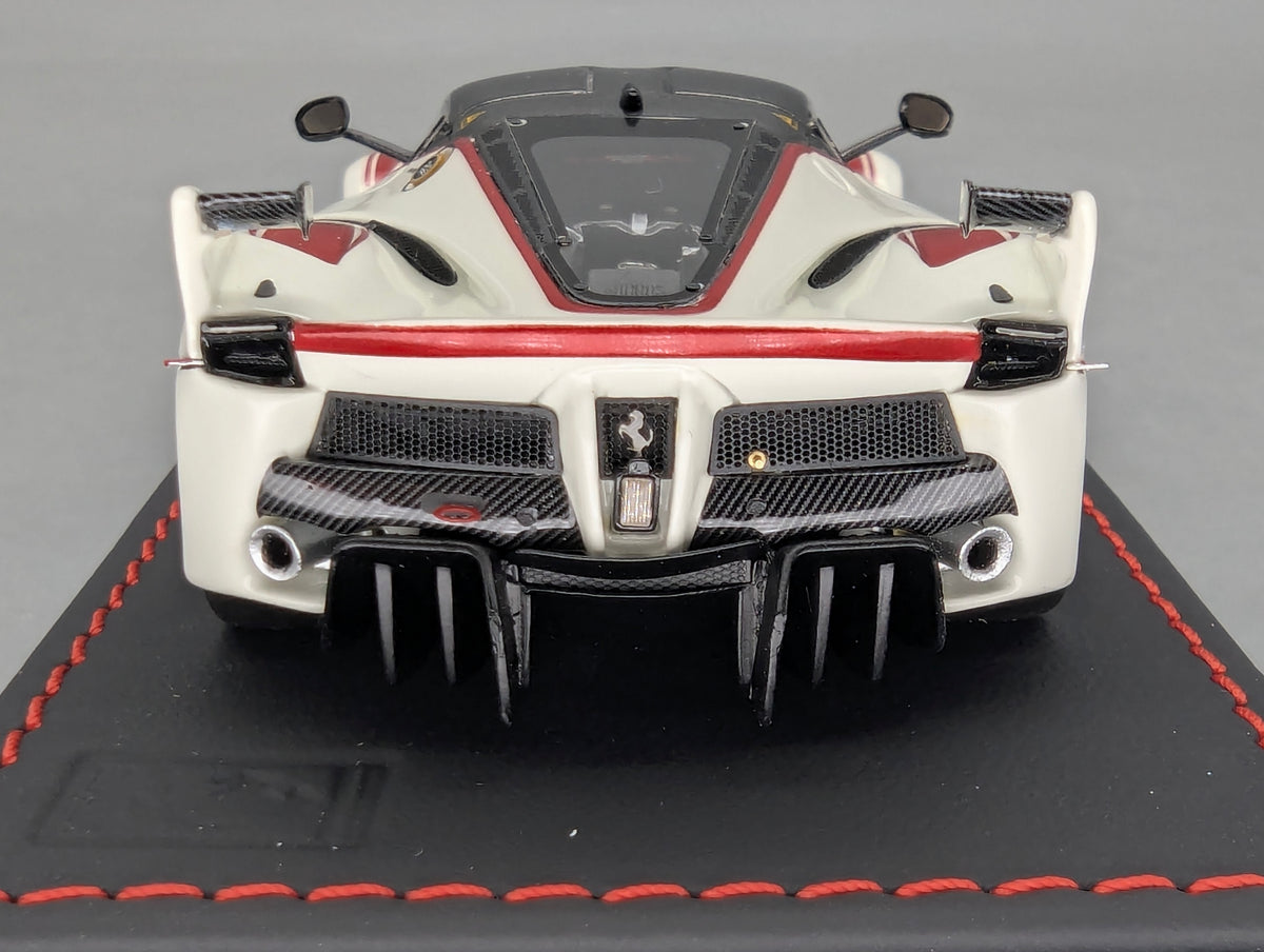 Modellautos 1:43 BBR Deluxe Ferrari FXX-K Gloss Avus White Car #47 Ltd 17/20 OVP