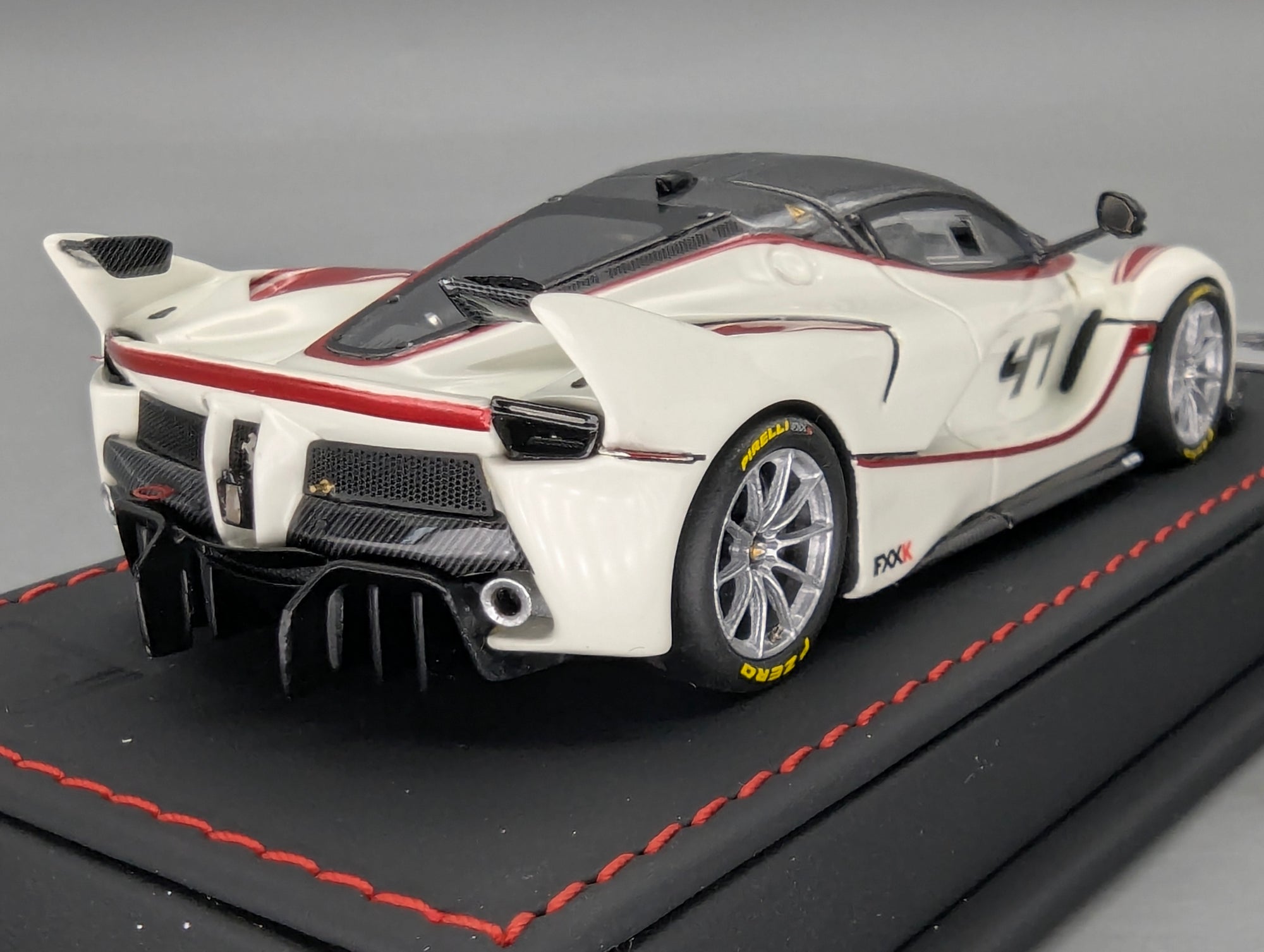 Modellautos 1:43 BBR Deluxe Ferrari FXX-K Gloss Avus White Car #47 Ltd 17/20 OVP