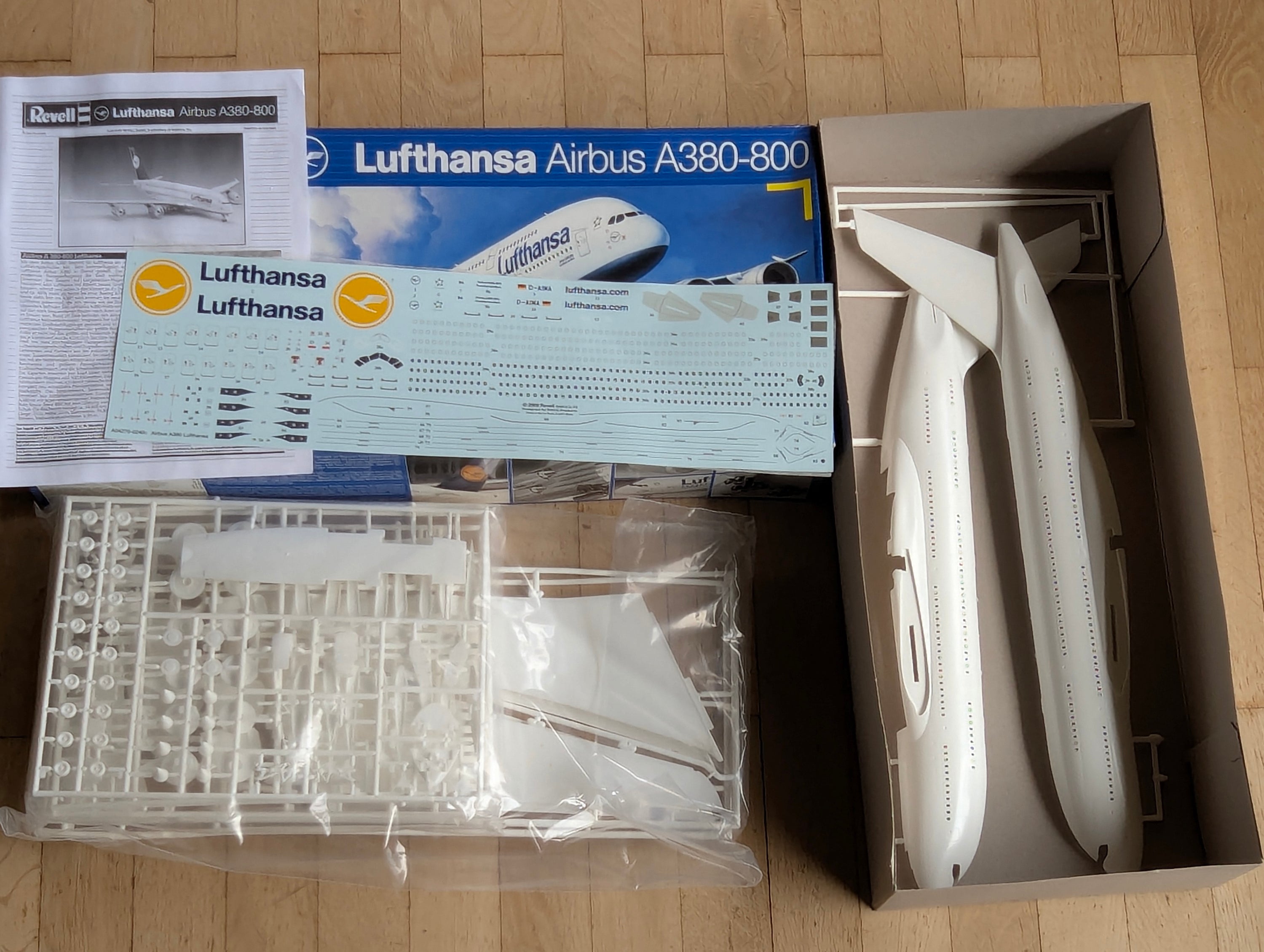 Flugzeug Modell Bausatz 1:144 Revell 04270 Airbus A380-800 mit OVP