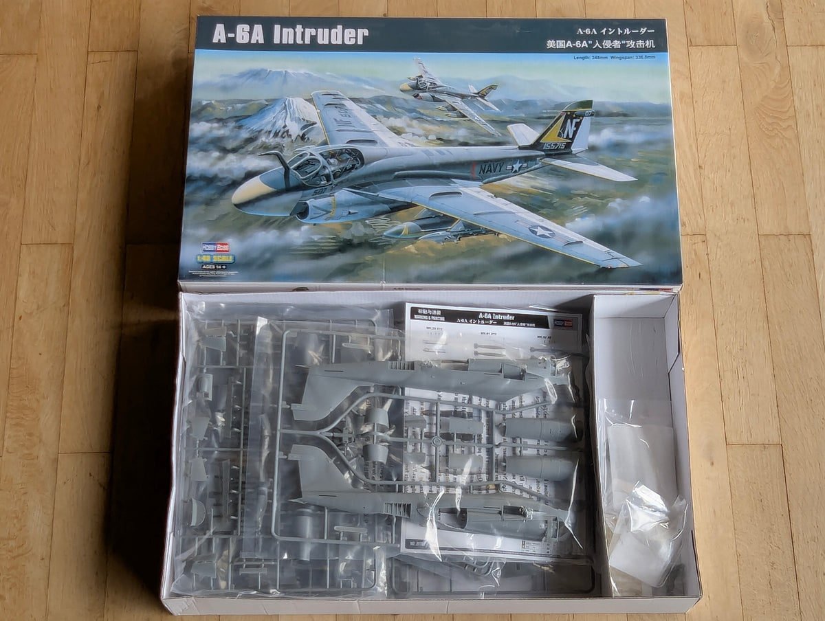 Flugzeug Modell Bausatz 1:48 Hobby Boss 81708 A-6A Intruder mit OVP