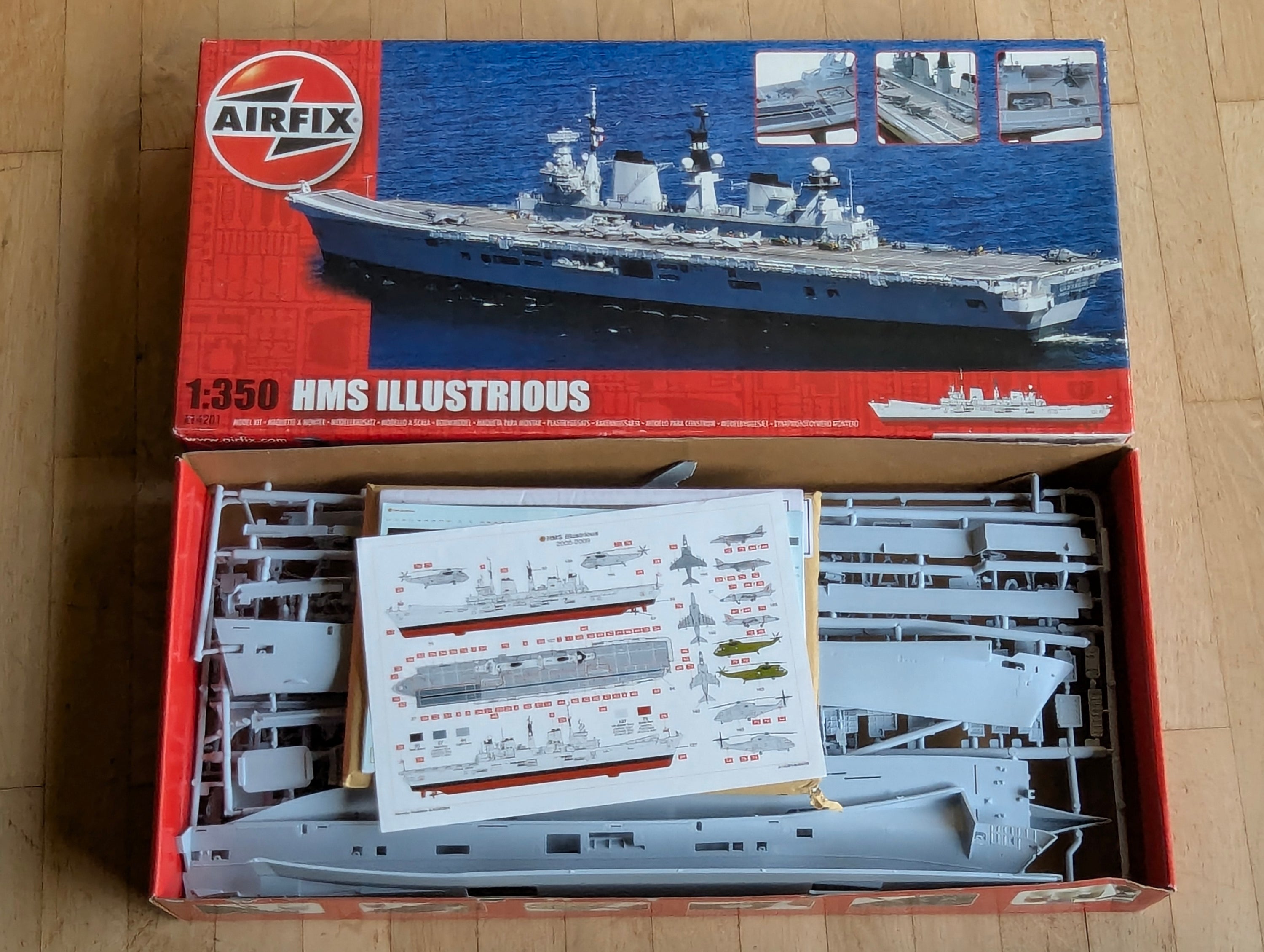 Schiff Modell Bausatz 1:350 Airfix A14201 HMS Illustrious Flugzeugträger mit OVP