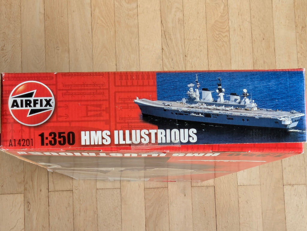 Schiff Modell Bausatz 1:350 Airfix A14201 HMS Illustrious Flugzeugträger mit OVP