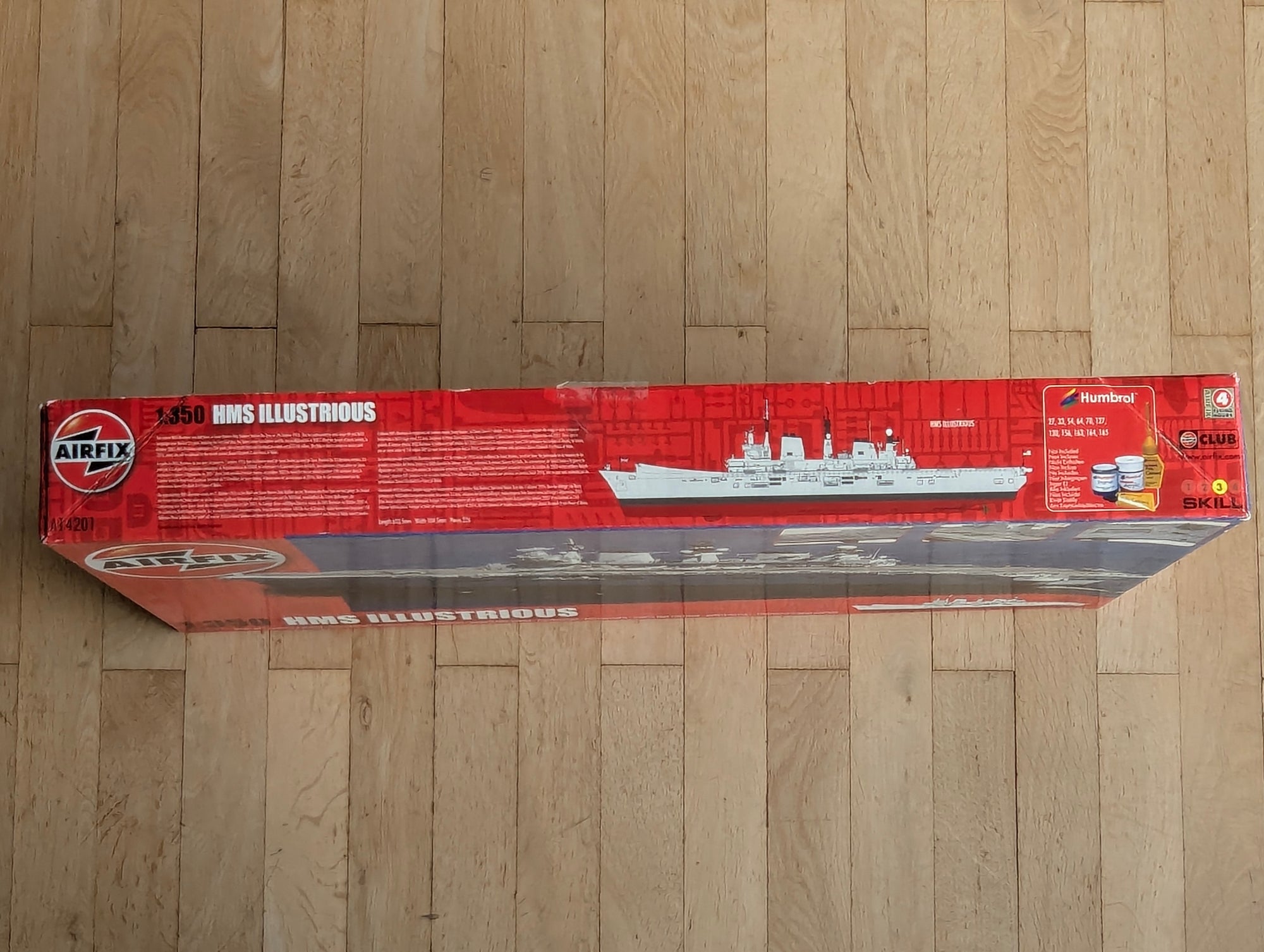 Schiff Modell Bausatz 1:350 Airfix A14201 HMS Illustrious Flugzeugträger mit OVP