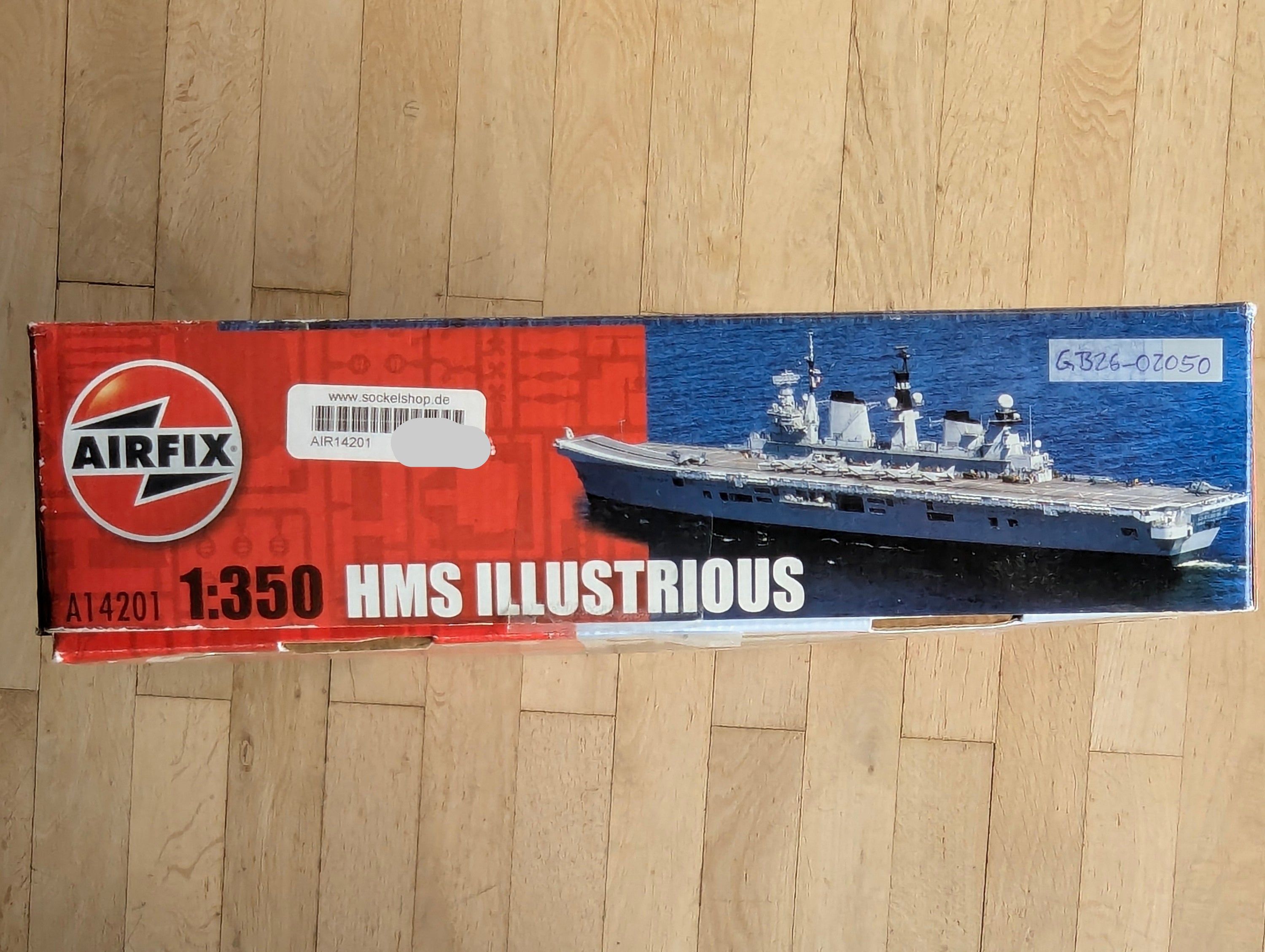 Schiff Modell Bausatz 1:350 Airfix A14201 HMS Illustrious Flugzeugträger mit OVP