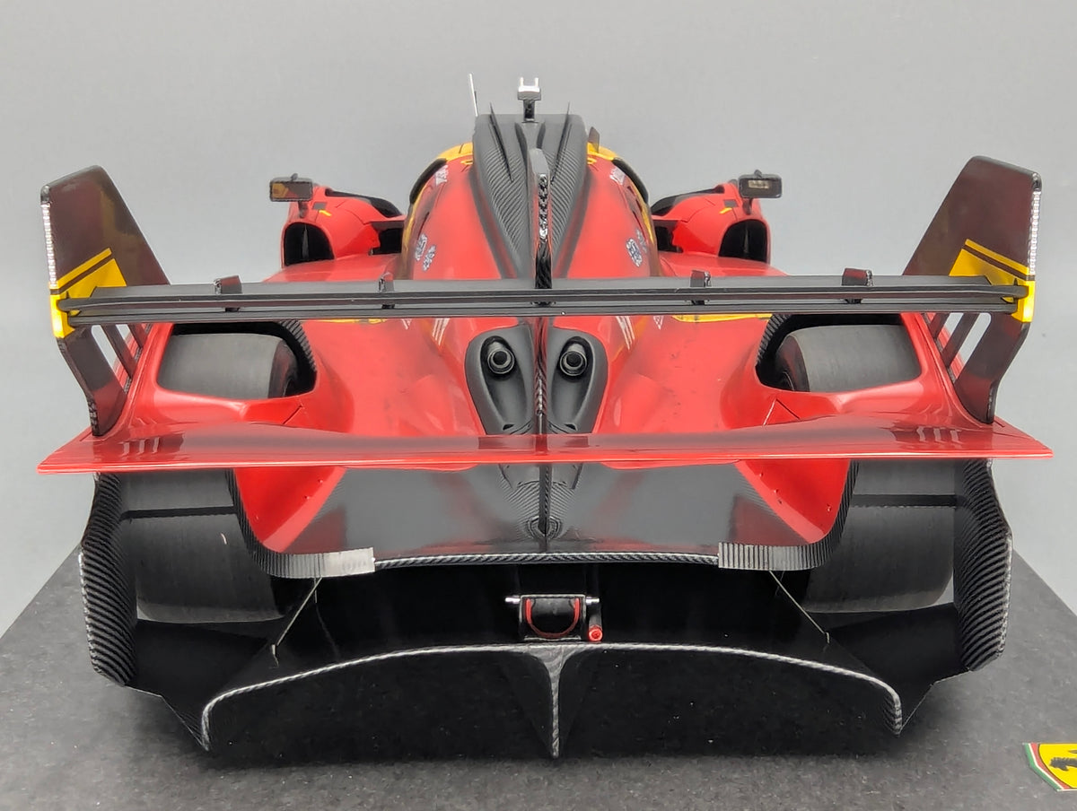 Modellautos 1:12 BBR Ferrari 499P WINNER 24h Le Mans 2023 DIRTY VERSION Ltd 048/299 #51 mit Kofferbox und OVP