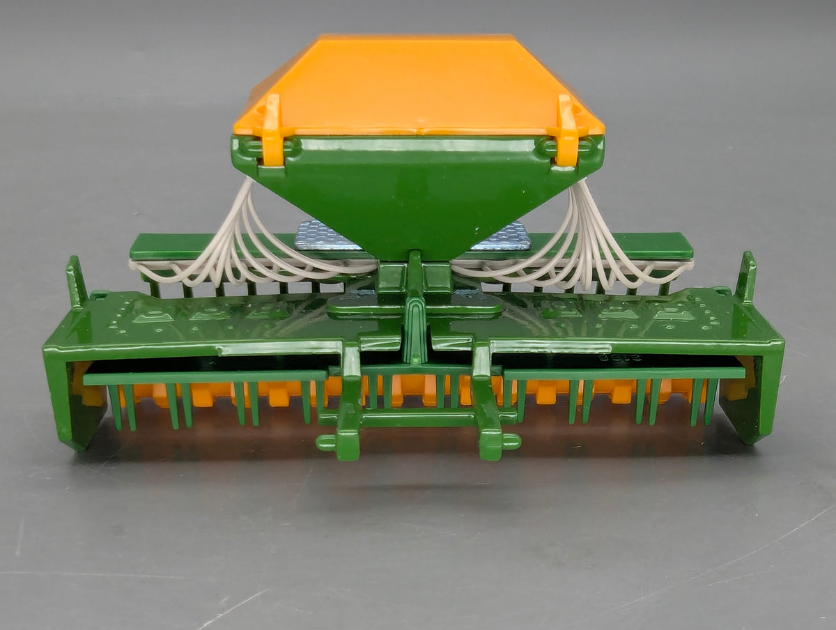 Landwirtschafts Modelle 1:32 Siku Farmer 2261 Saatdrillmaschine mit OVP