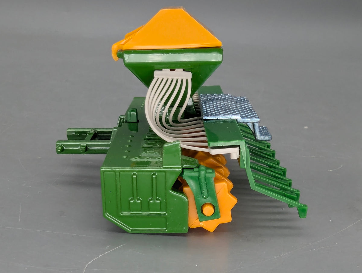 Landwirtschafts Modelle 1:32 Siku Farmer 2261 Saatdrillmaschine mit OVP