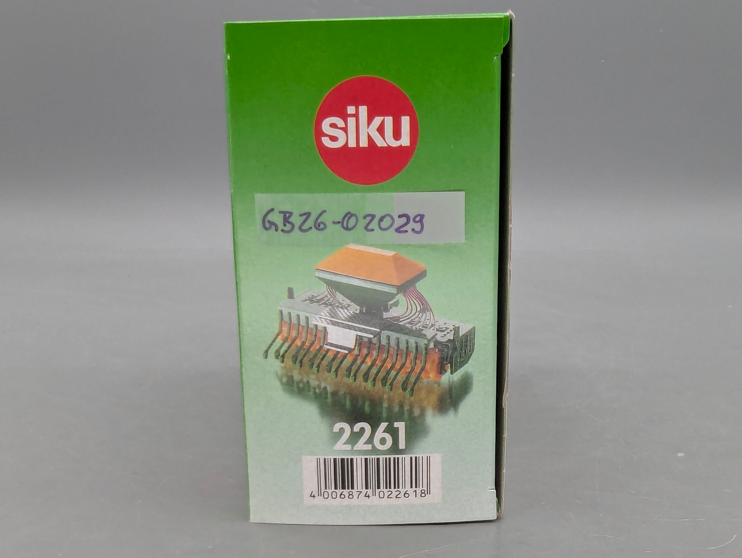 Landwirtschafts Modelle 1:32 Siku Farmer 2261 Saatdrillmaschine mit OVP