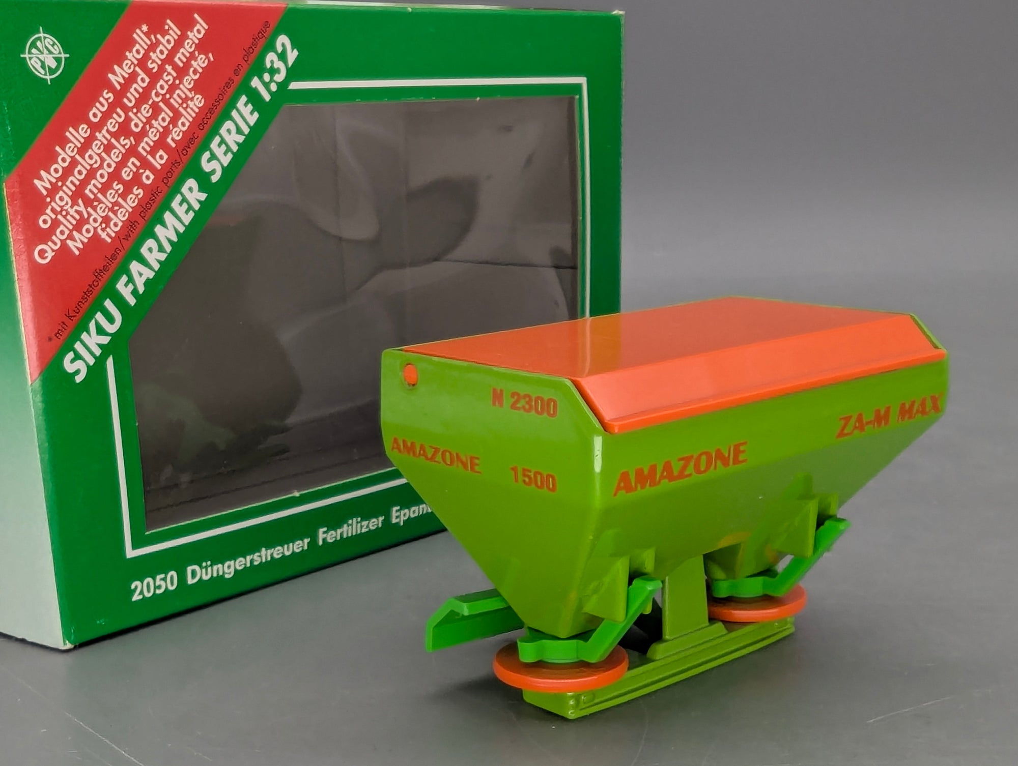 Landwirtschafts Modelle 1:32 Siku Farmer 2050 Amazone ZA-M Max Düngerstreuer mit OVP