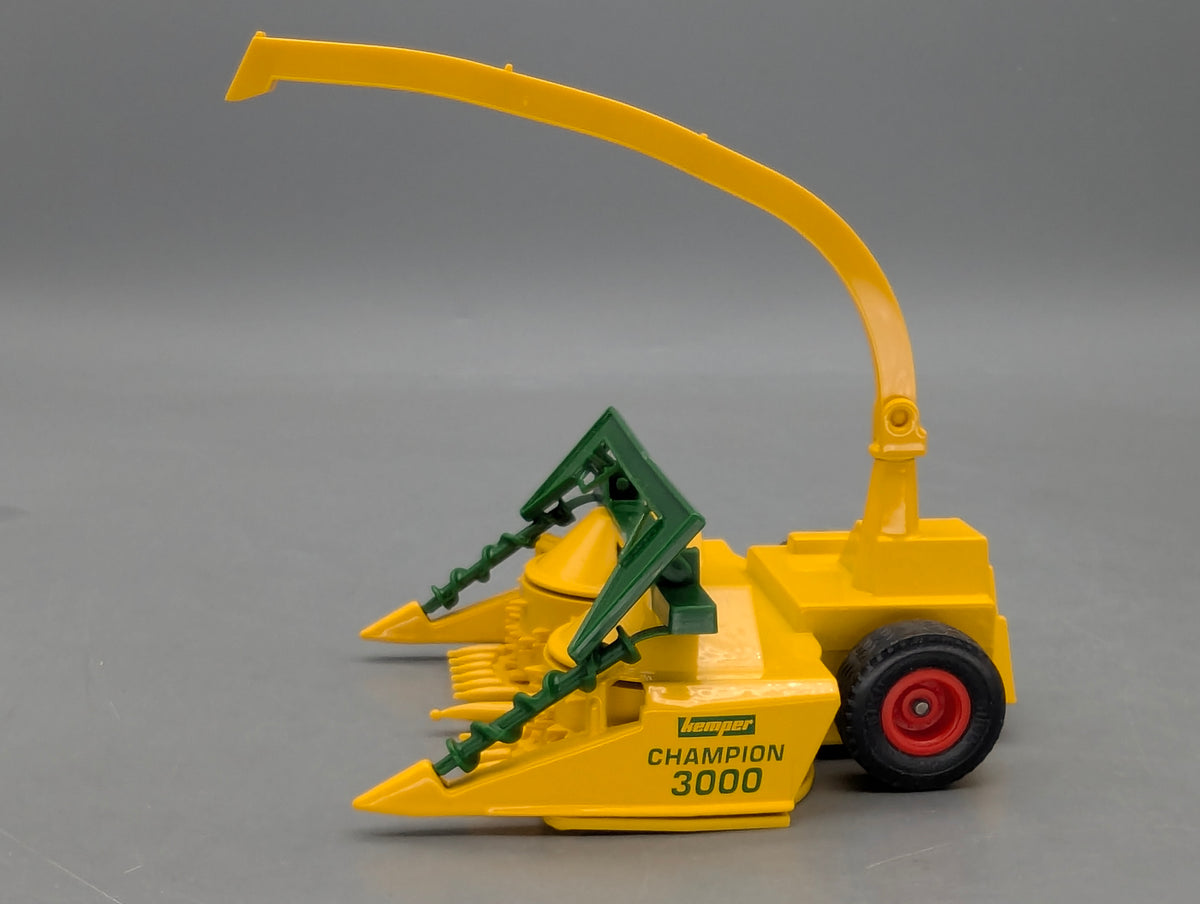 Landwirtschafts Modelle 1:32 Siku Farmer 2267 Champion Feldhäcksler mit OVP