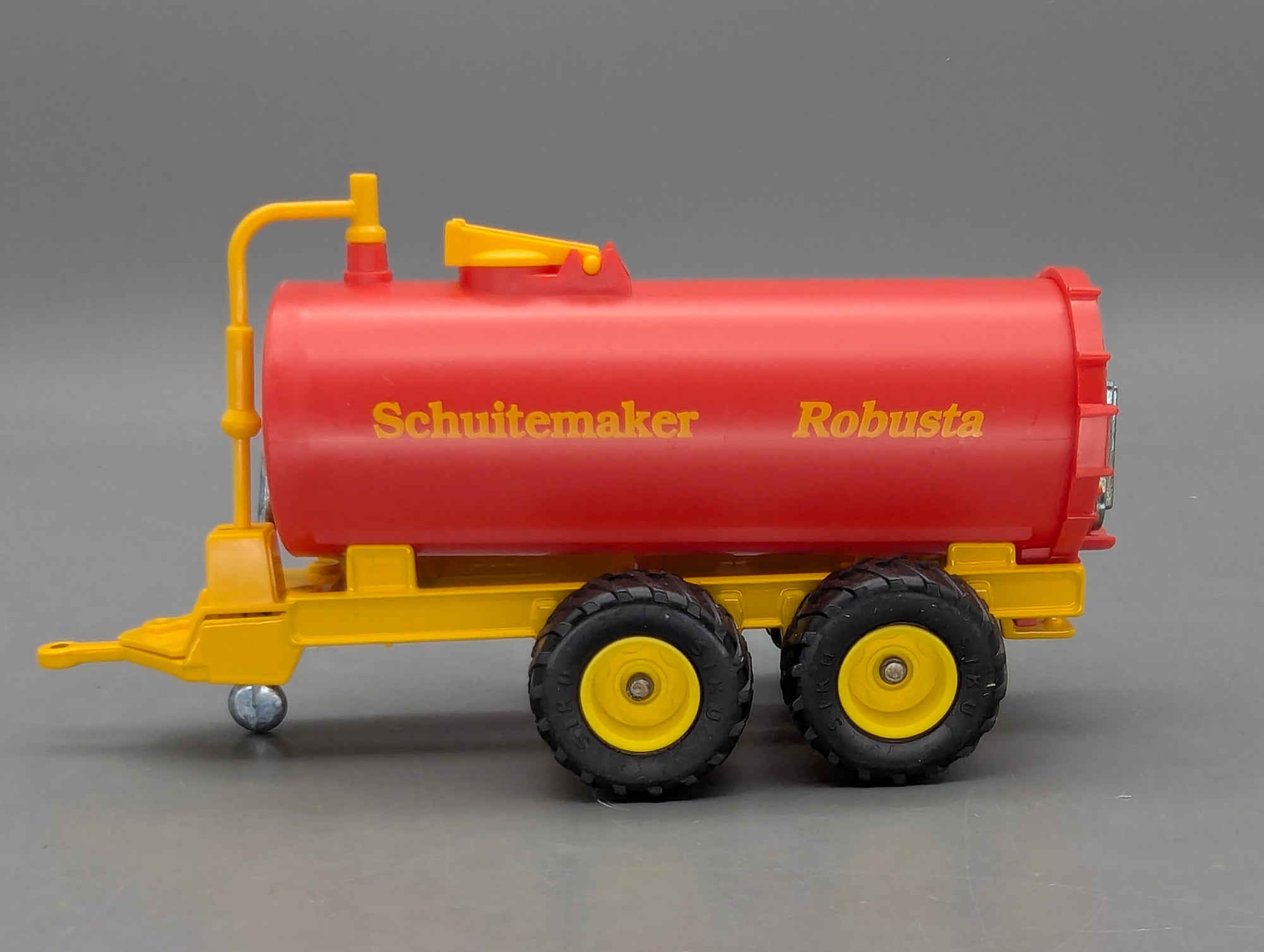 Landwirtschafts Modelle 1:32 Siku Farmer 2252 Vakuum Fasswagen Schuitemaker Robusta OVP