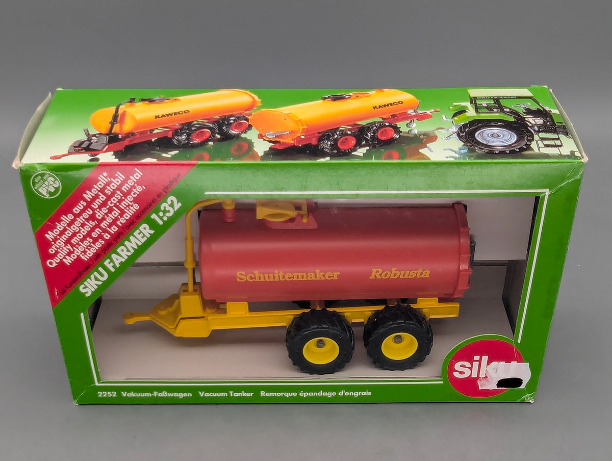 Landwirtschafts Modelle 1:32 Siku Farmer 2252 Vakuum Fasswagen Schuitemaker Robusta OVP