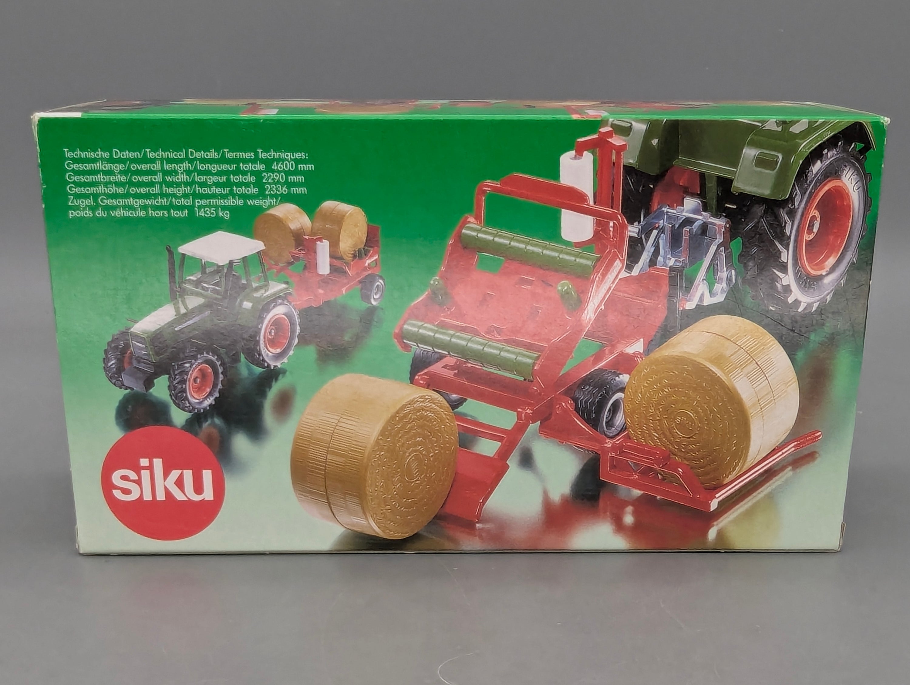 Landwirtschafts Modelle 1:32 Siku Farmer 2266 Rundballenwickler mit 2 Rundballen und OVP