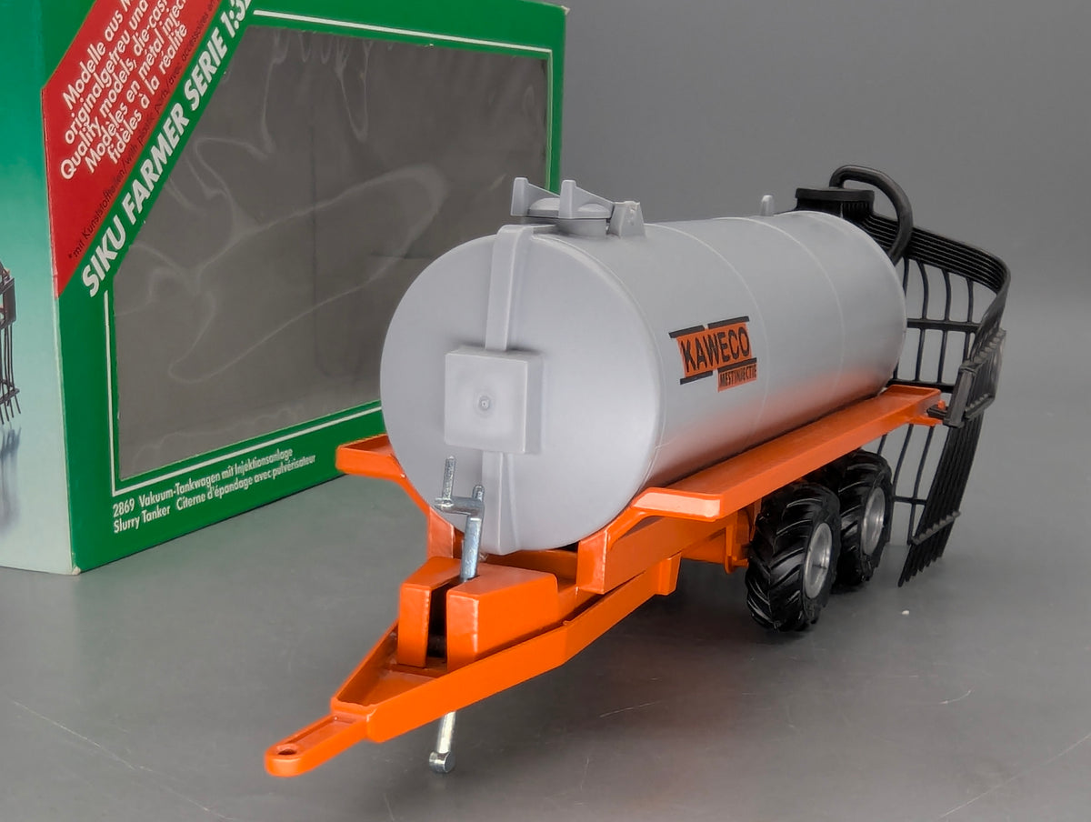 Landwirtschafts Modelle 1:32 Siku Farmer 2869 Vakuum Fasswagen mit Injektionsanlage OVP