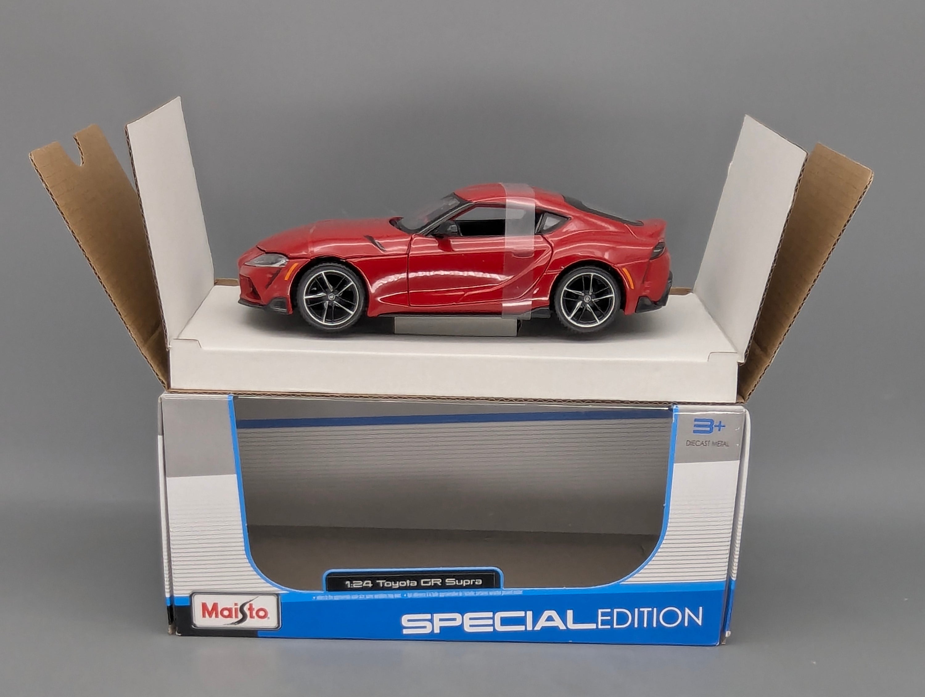Modellautos 1:24 Maisto Toyota GR Supra mit OVP
