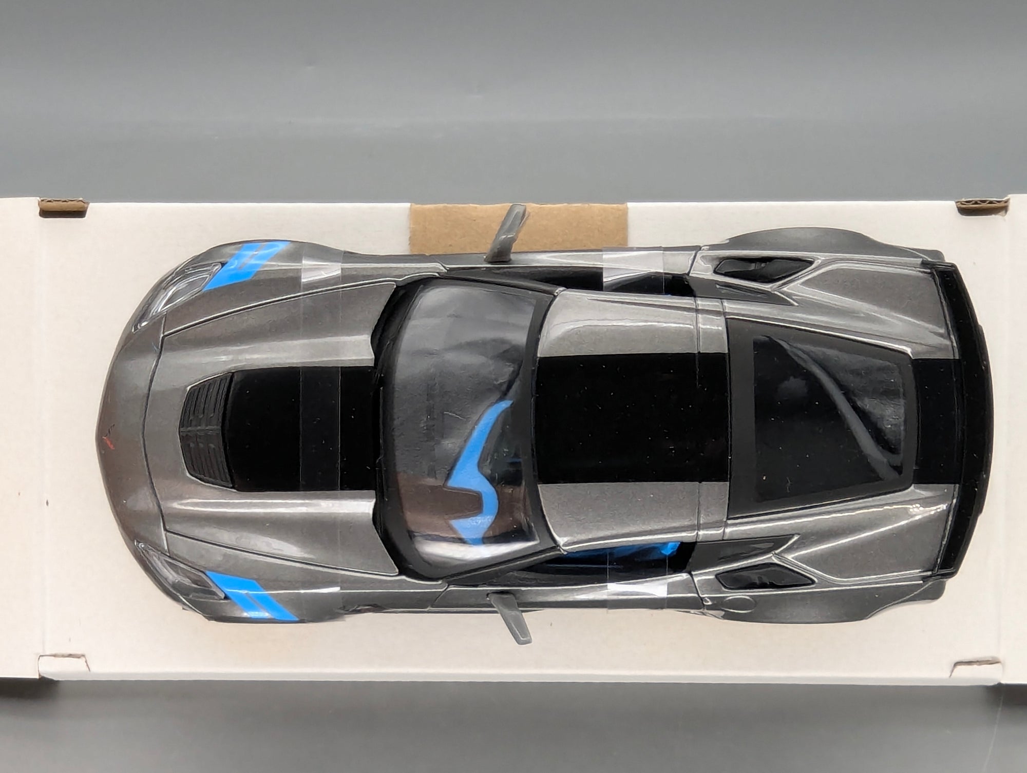 Modellautos 1:24 Maisto Chevrolet Corvette Grand Sport 2017 mit OVP