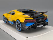 Modellautos 1:24 Maisto Bugatti Divo mit OVP