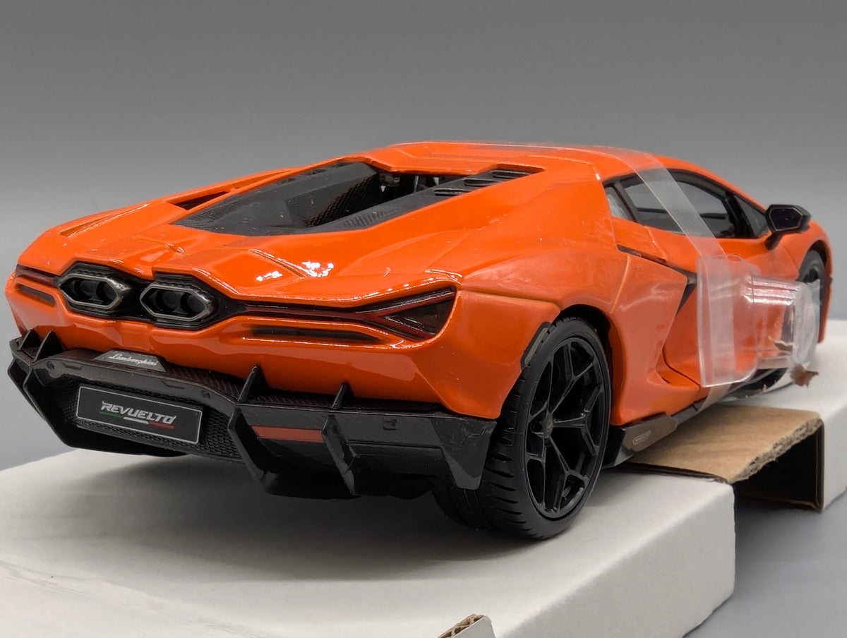 Modellautos 1:24 Bburago Lamborghini Revuelto Orange mit OVP