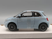 Modellautos 1:24 Bburago Fiat 500e Blau 2023 mit OVP