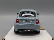 Modellautos 1:24 Bburago Fiat 500e Blau 2023 mit OVP