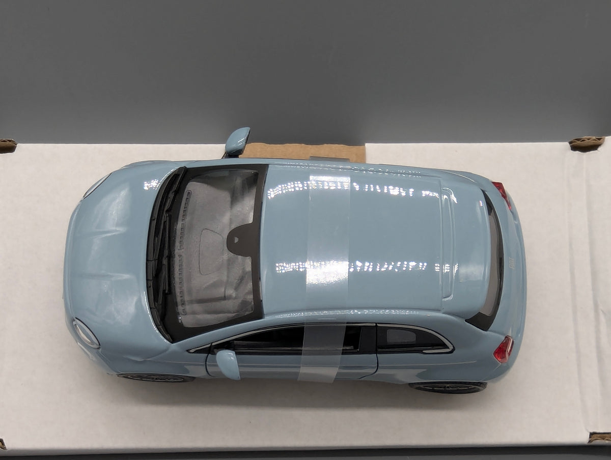 Modellautos 1:24 Bburago Fiat 500e Blau 2023 mit OVP