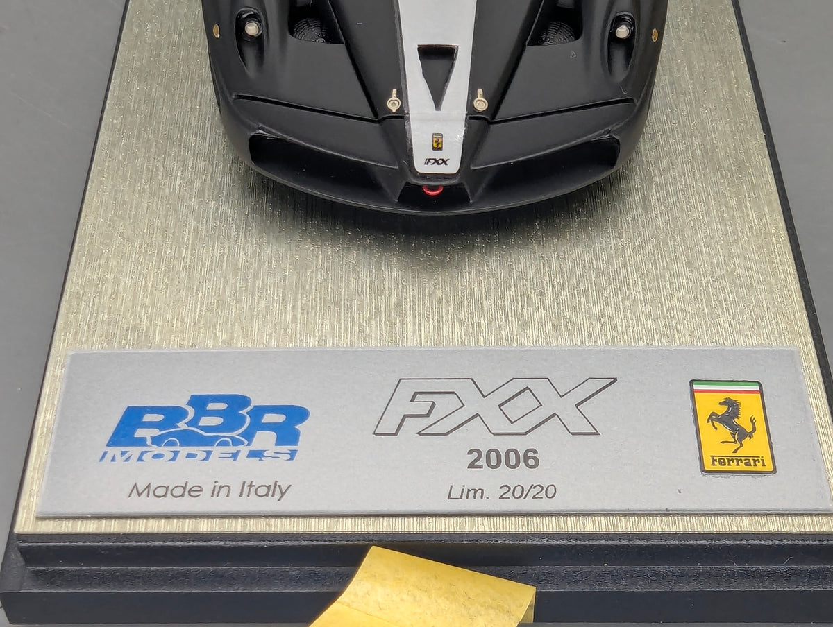 Modellautos 1:43 BBR Ferrari FXX 2006 Matt Black Ltd 20/20 mit Vitrine und OVP