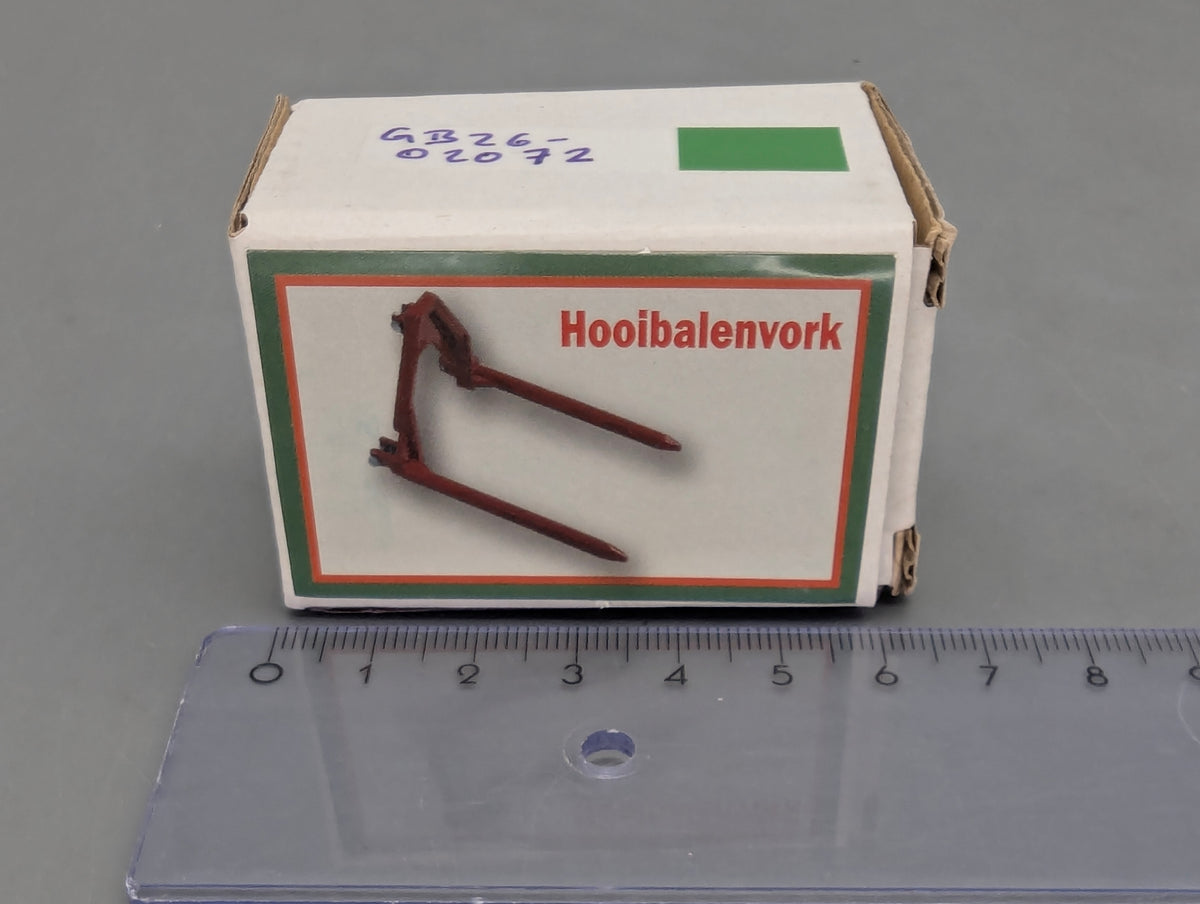 Landwirtschafts Modelle 1:32 Beco Models Heuballengabel Frontlader Anbaugerät mit OVP