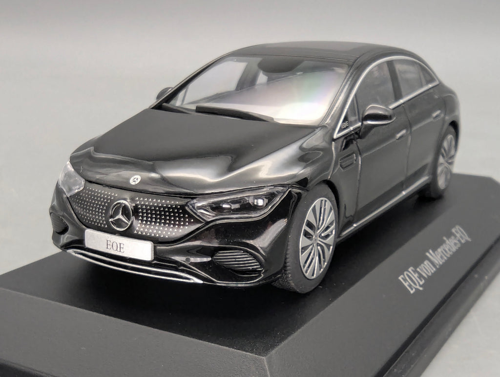 Modellautos 1:43 Herpa Mercedes Benz EQE Obsidianschwarz Schwarz Dealer OVP