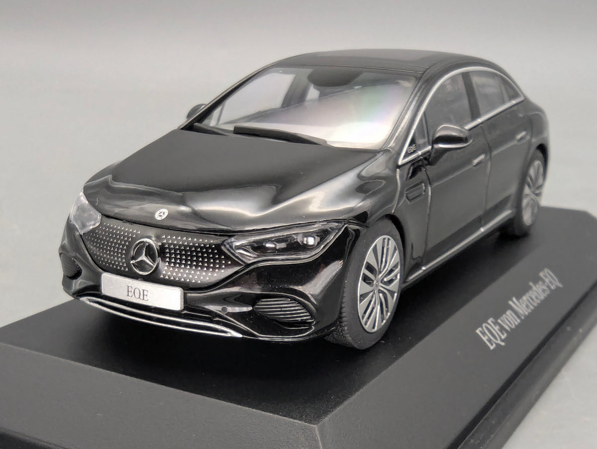 Modellautos 1:43 Herpa Mercedes Benz EQE Obsidianschwarz Schwarz Dealer OVP