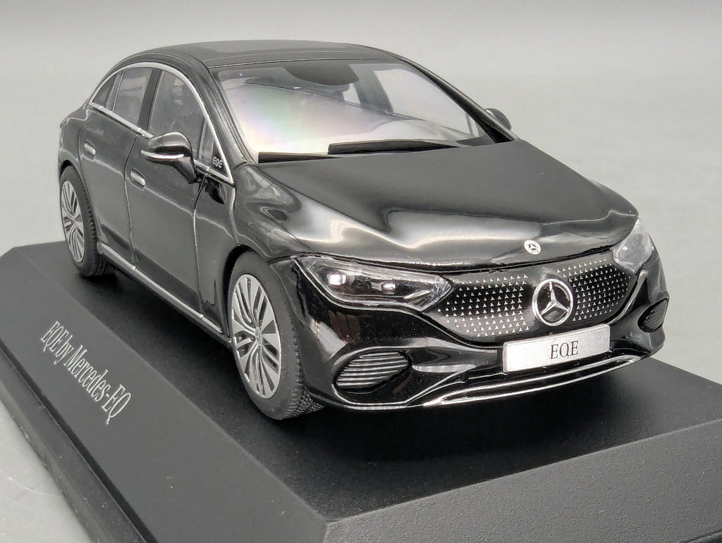 Modellautos 1:43 Herpa Mercedes Benz EQE Obsidianschwarz Schwarz Dealer OVP