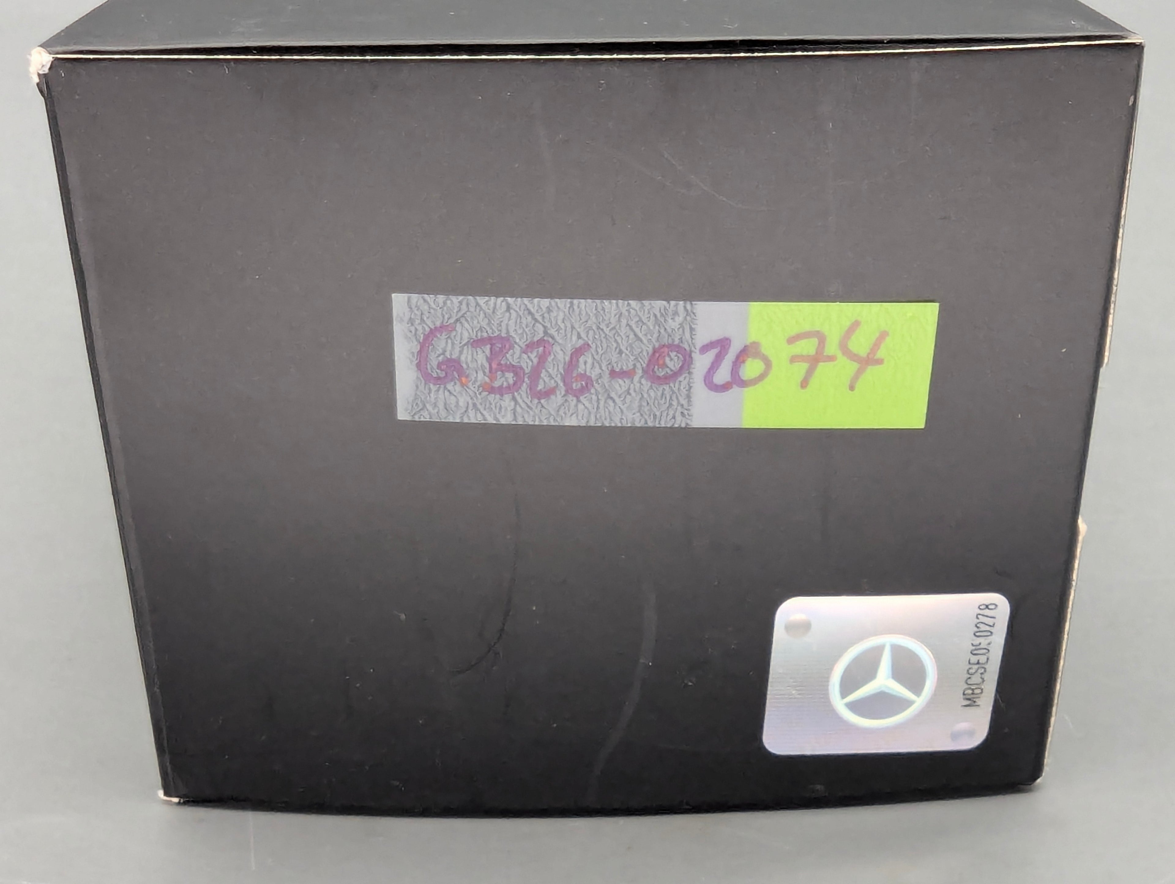 Modellautos 1:43 Spark Mercedes Benz EQE SUV Obsidianschwarz Schwarz mit OVP