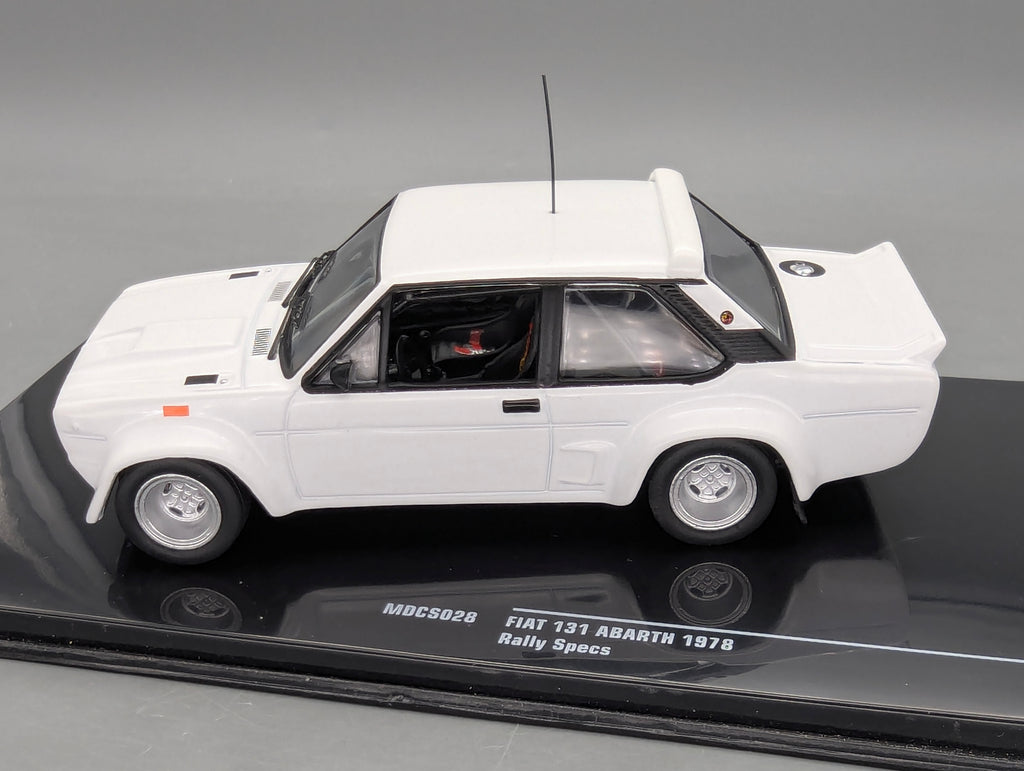 Coches en miniatura 1:43 Minichamps Mercedes Benz SL65 AMG Black Series Plata con embalaje original