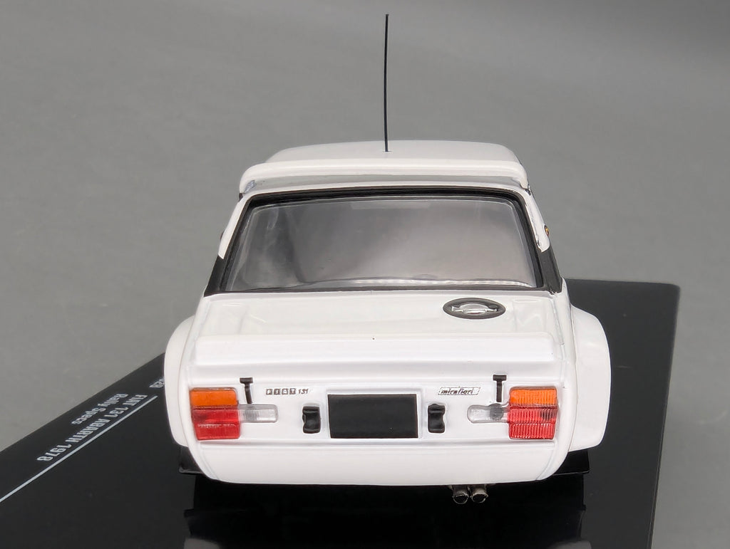 Coches en miniatura 1:43 Minichamps Mercedes Benz SL65 AMG Black Series Plata con embalaje original