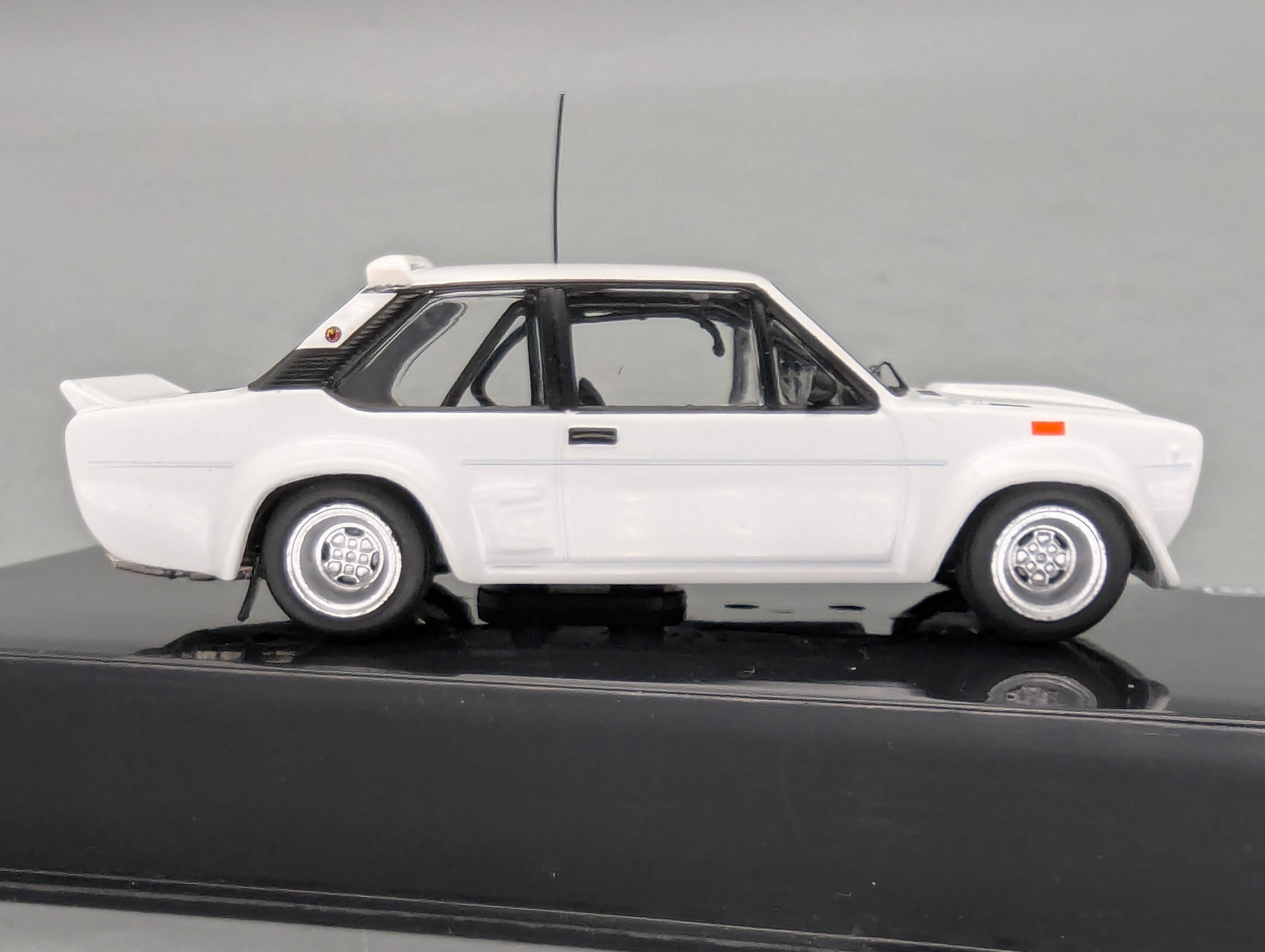 Coches en miniatura 1:43 Minichamps Mercedes Benz SL65 AMG Black Series Plata con embalaje original