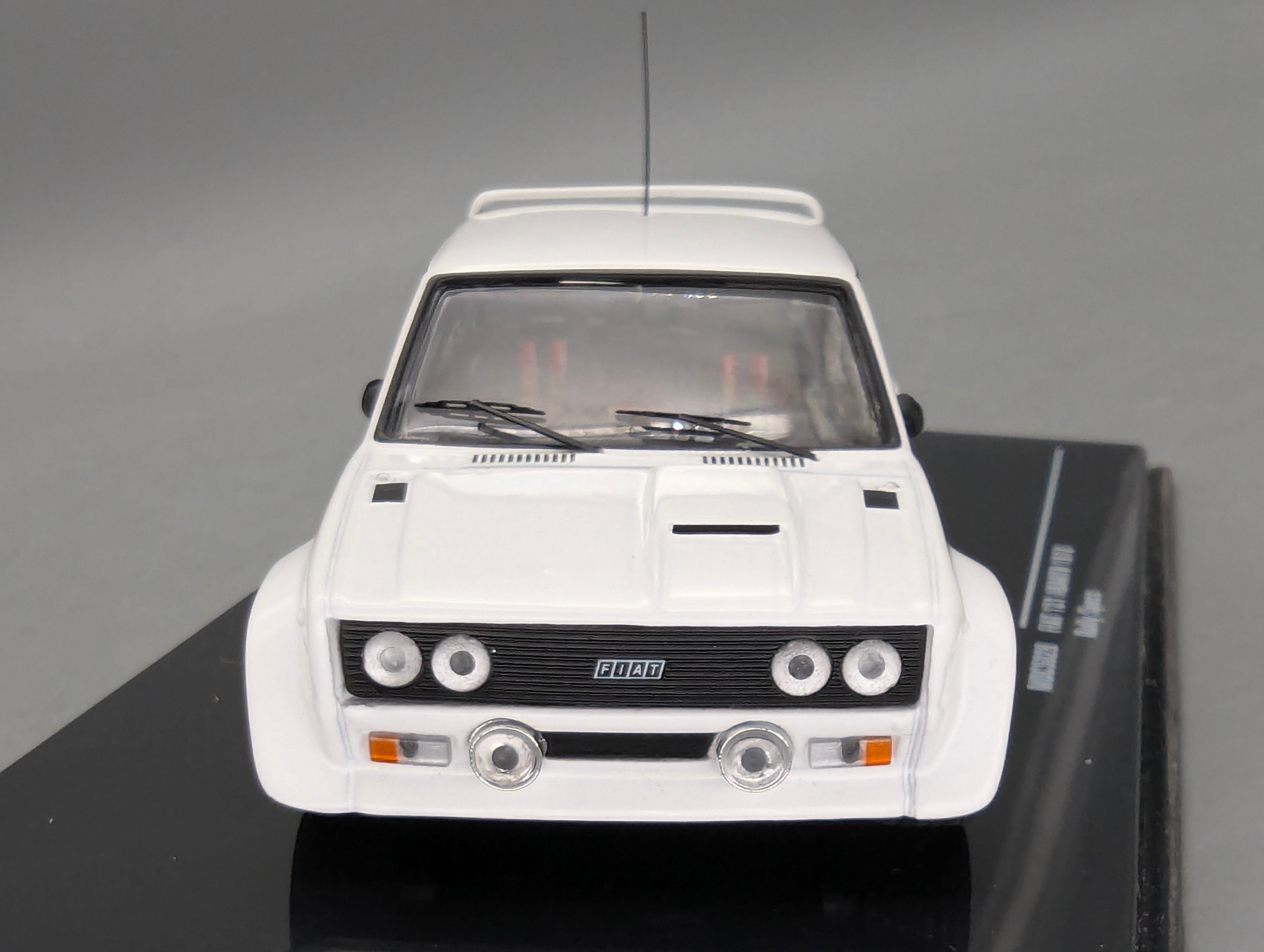 Coches en miniatura 1:43 Minichamps Mercedes Benz SL65 AMG Black Series Plata con embalaje original