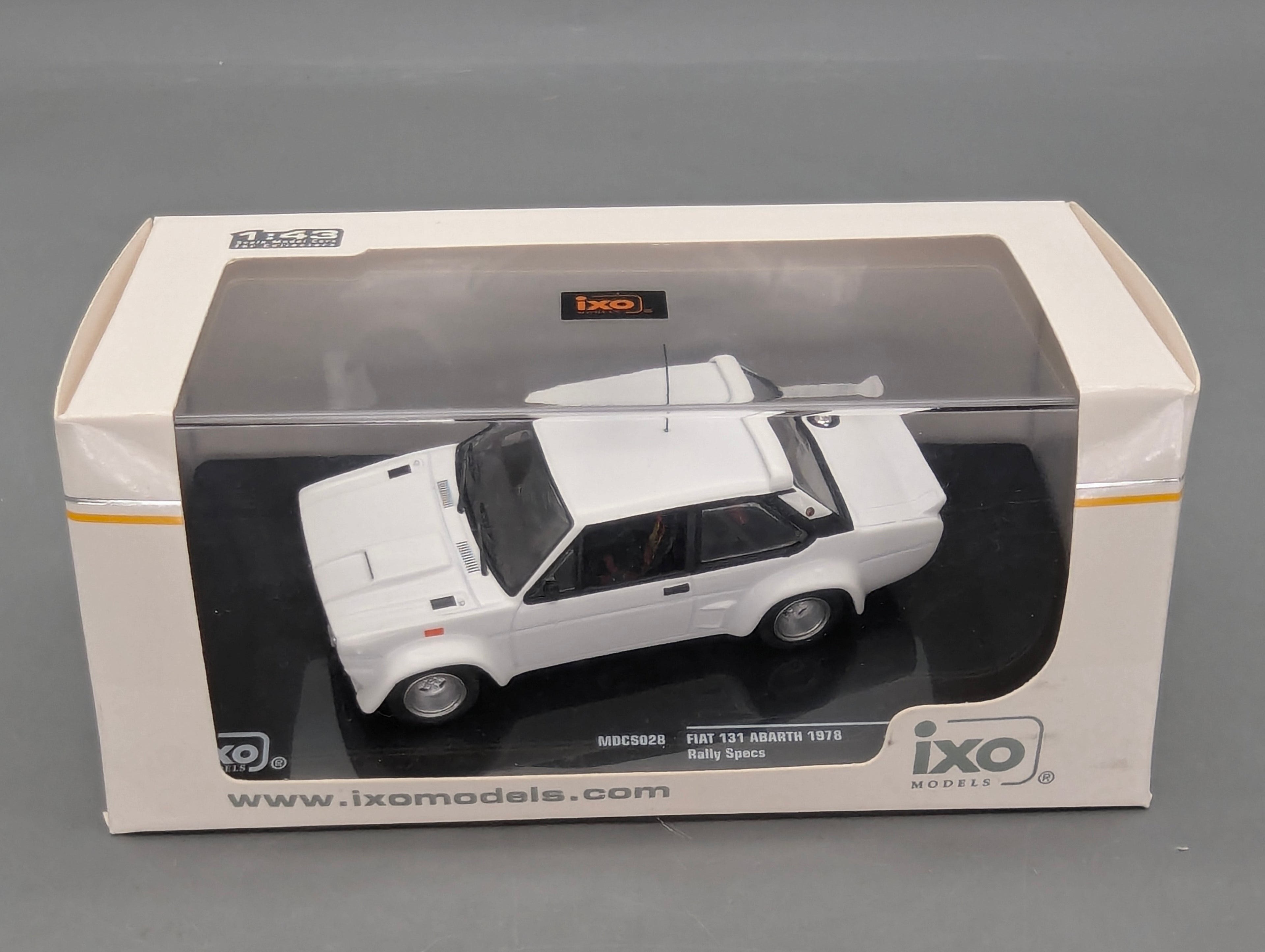 Coches en miniatura 1:43 Minichamps Mercedes Benz SL65 AMG Black Series Plata con embalaje original
