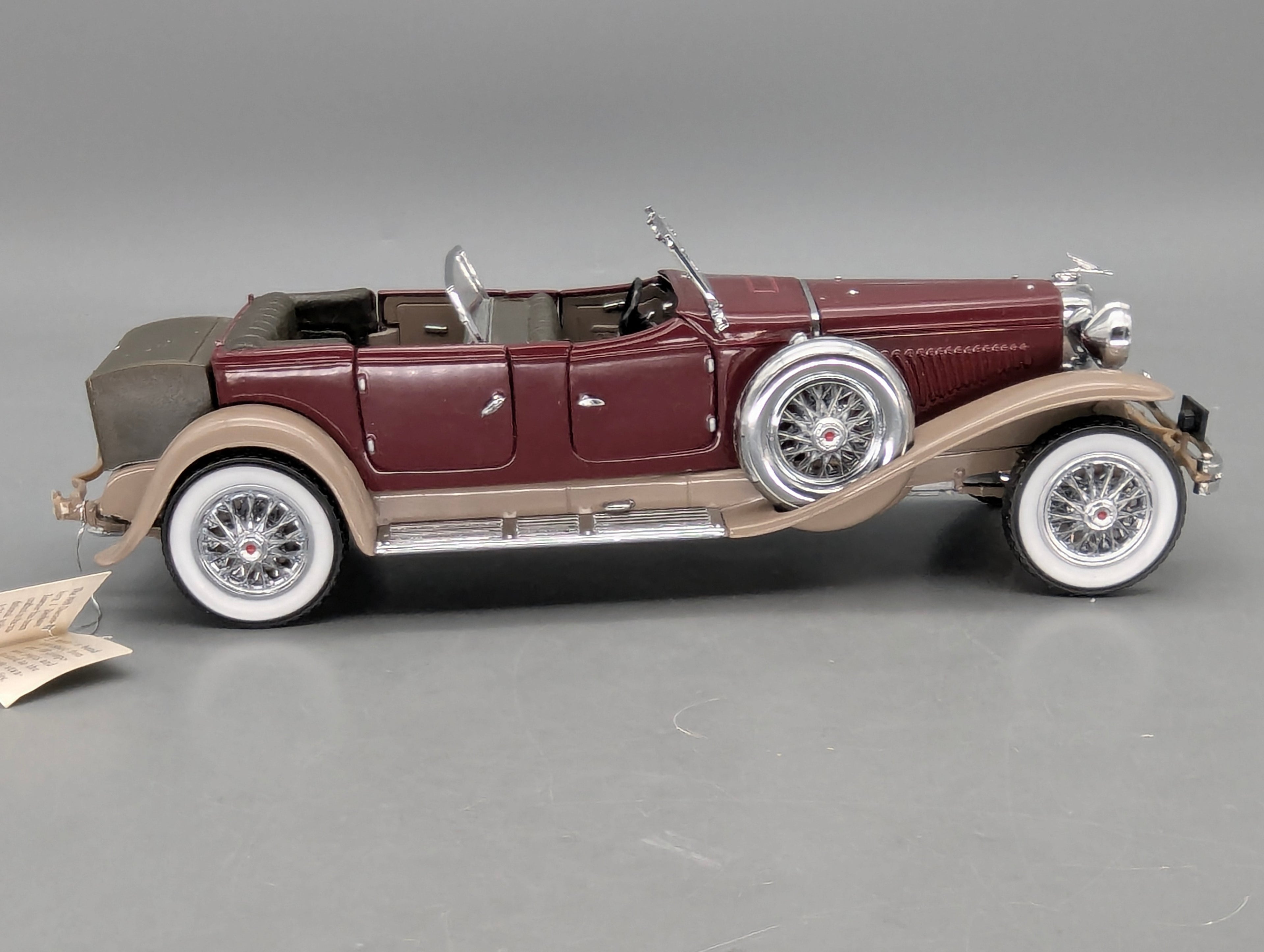 Modellautos 1:24 Franklin Mint Duesenberg J Derham Tourster Weinrot in Styroporbox
