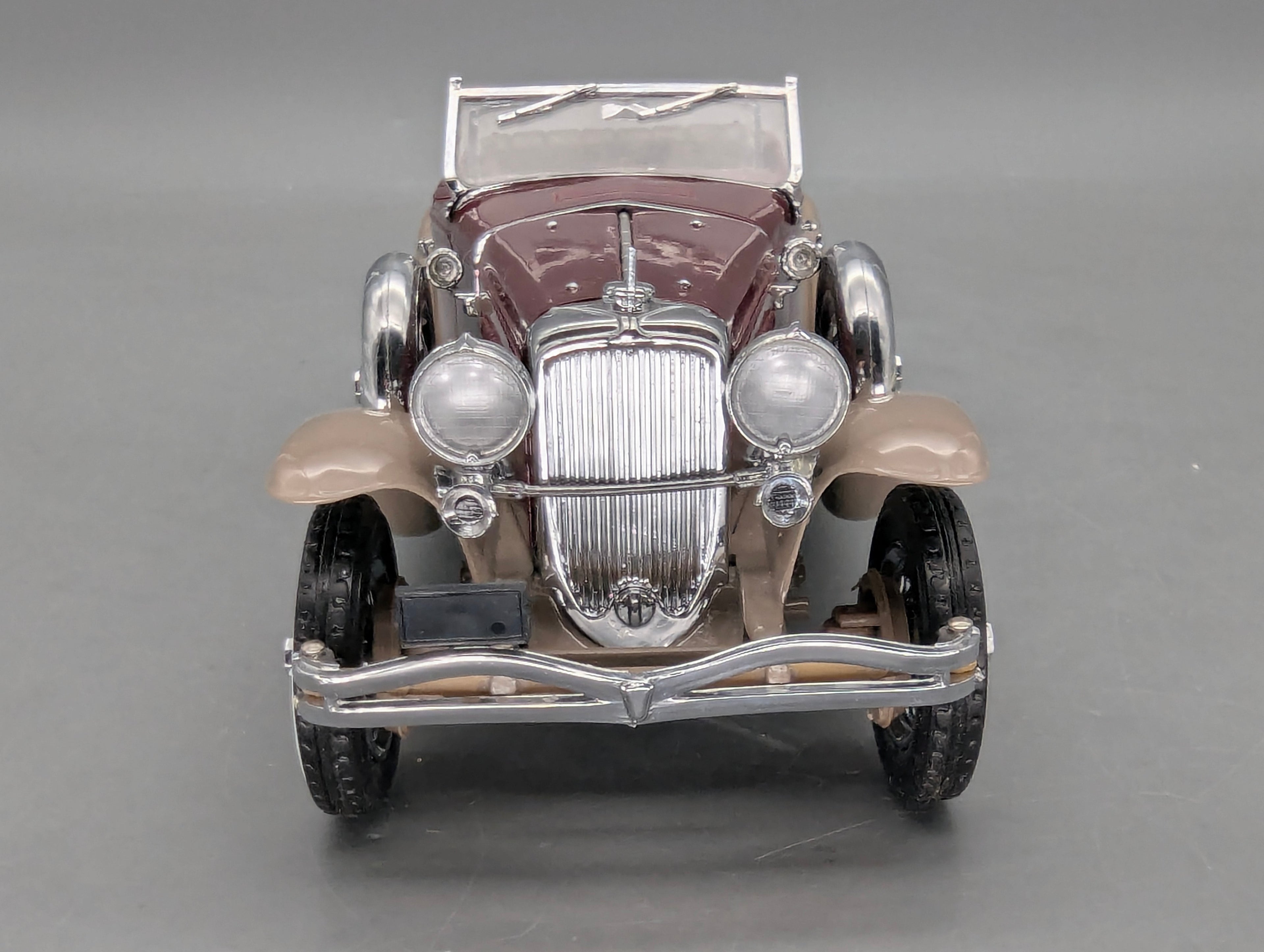 Modellautos 1:24 Franklin Mint Duesenberg J Derham Tourster Weinrot in Styroporbox