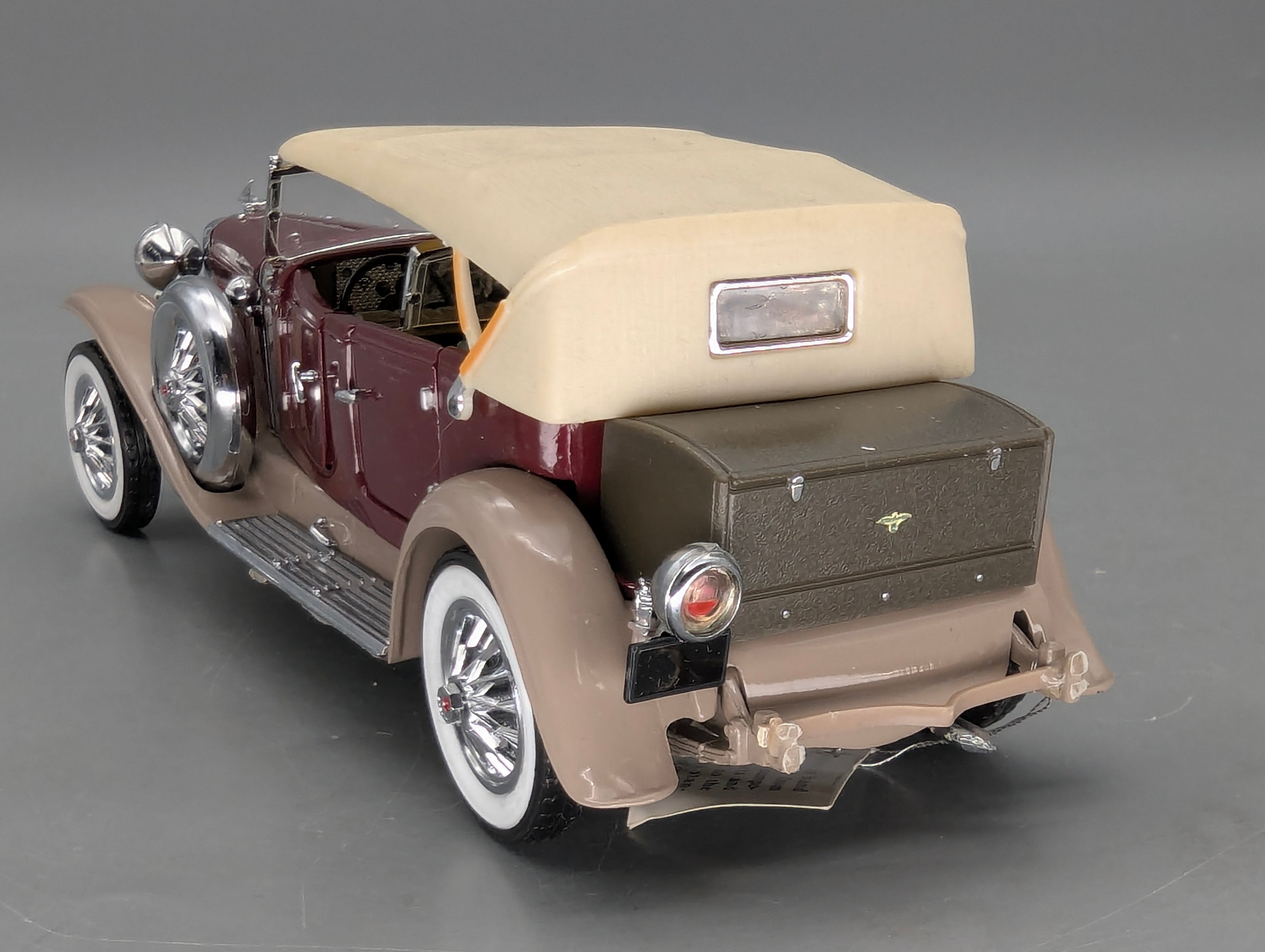 Modellautos 1:24 Franklin Mint Duesenberg J Derham Tourster Weinrot in Styroporbox