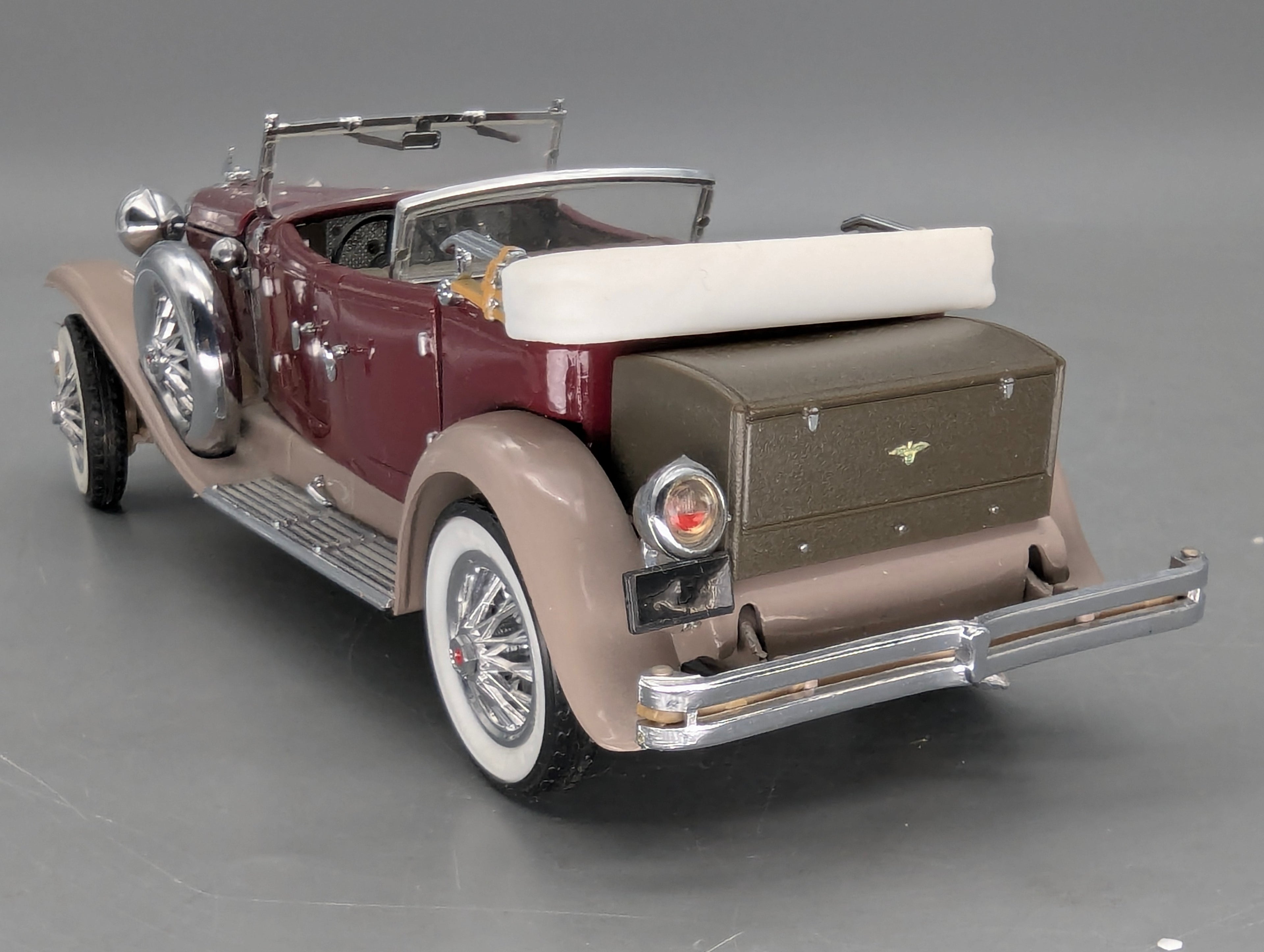 Modellautos 1:24 Franklin Mint Duesenberg J Derham Tourster Weinrot in Styroporbox