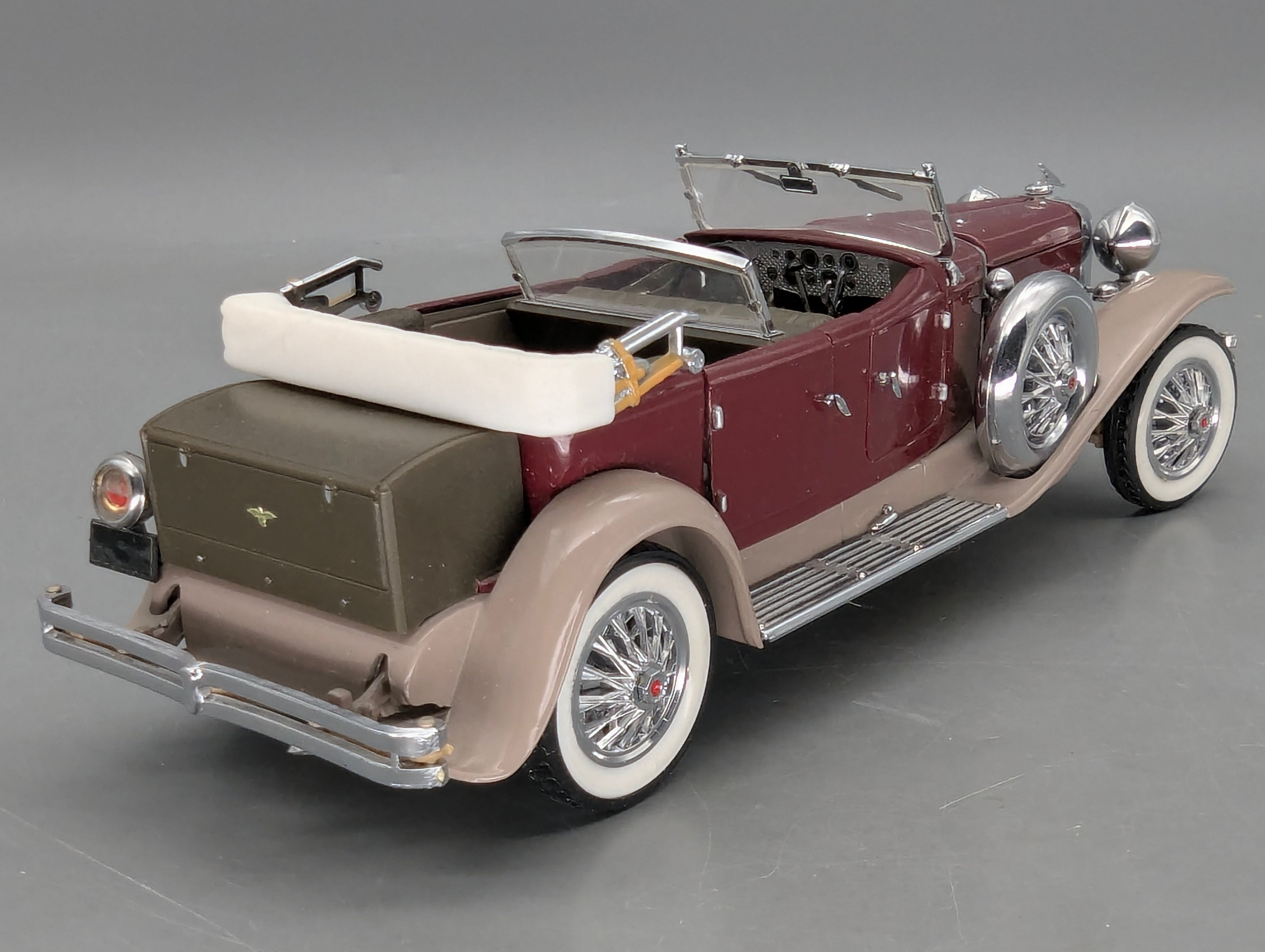 Modellautos 1:24 Franklin Mint Duesenberg J Derham Tourster Weinrot in Styroporbox