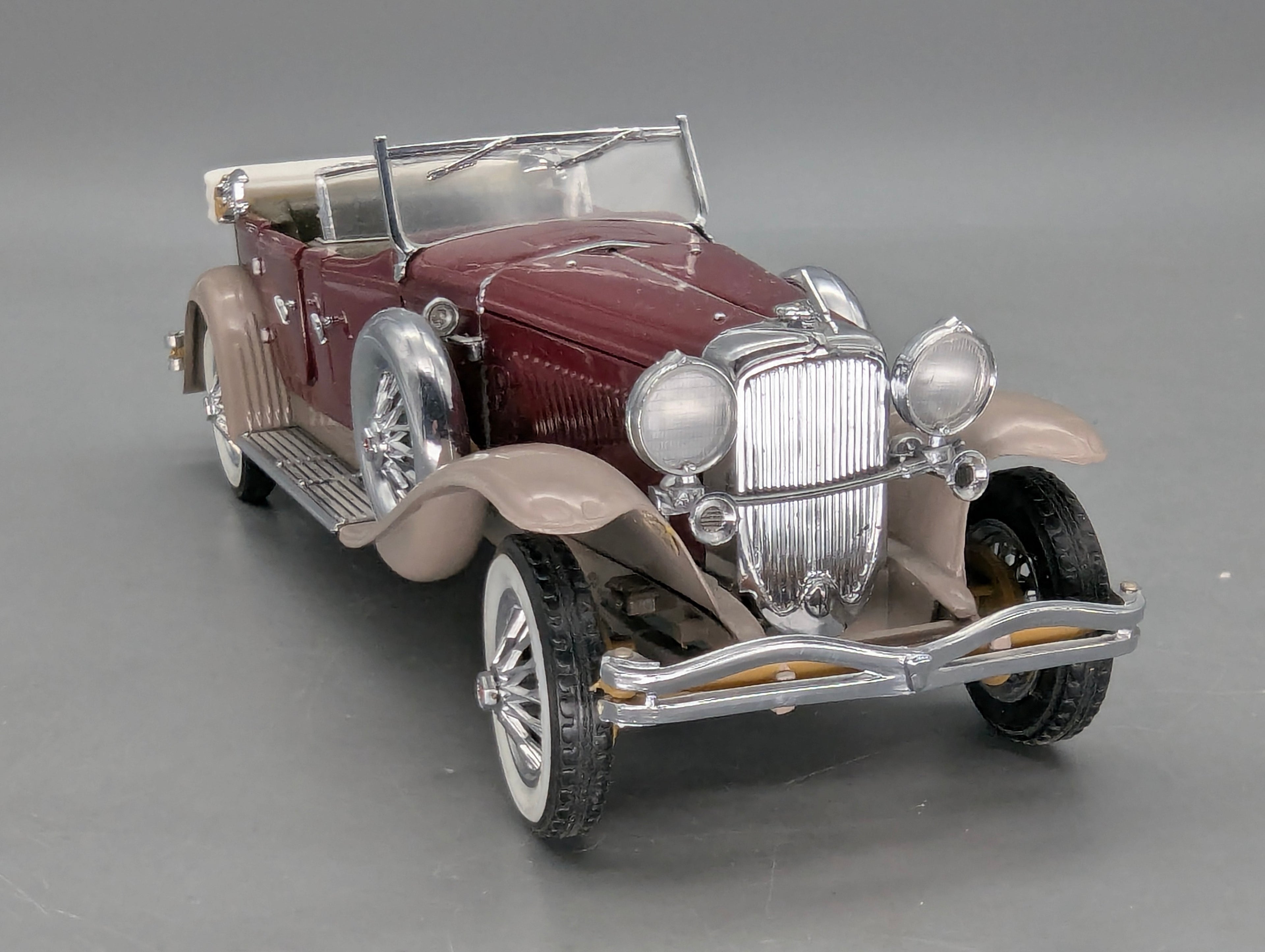 Modellautos 1:24 Franklin Mint Duesenberg J Derham Tourster Weinrot in Styroporbox