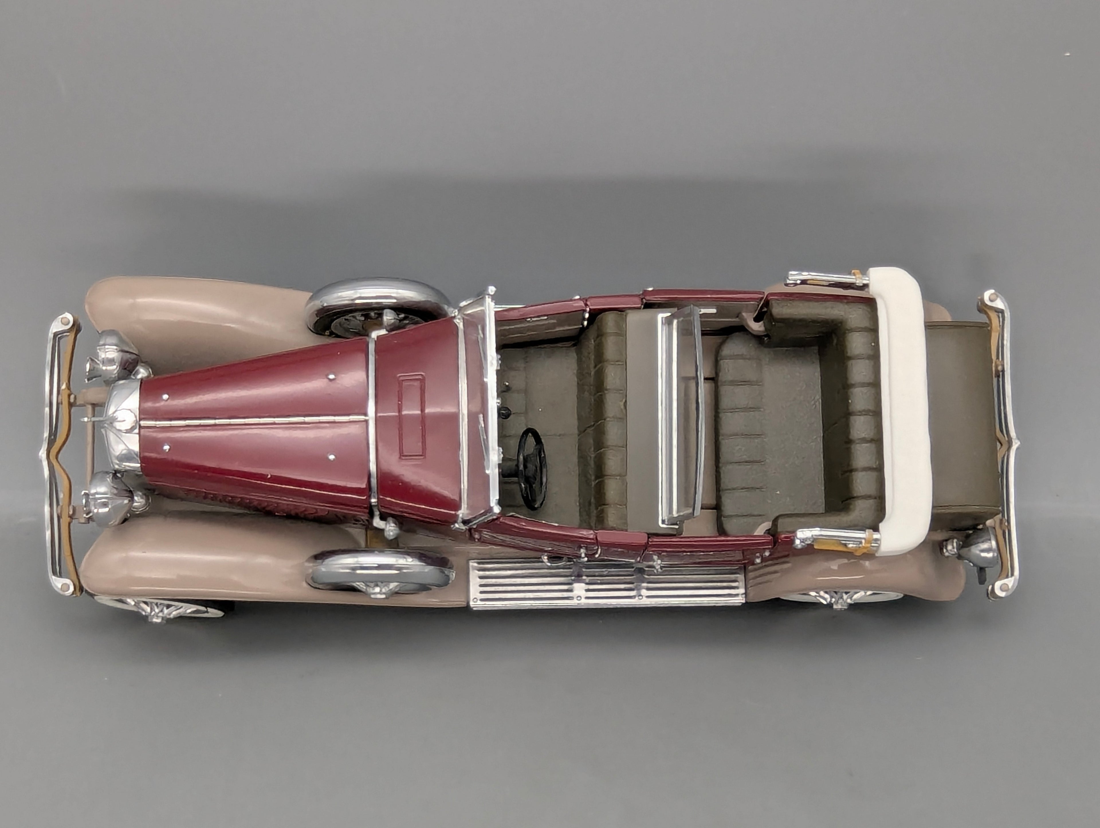 Modellautos 1:24 Franklin Mint Duesenberg J Derham Tourster Weinrot in Styroporbox